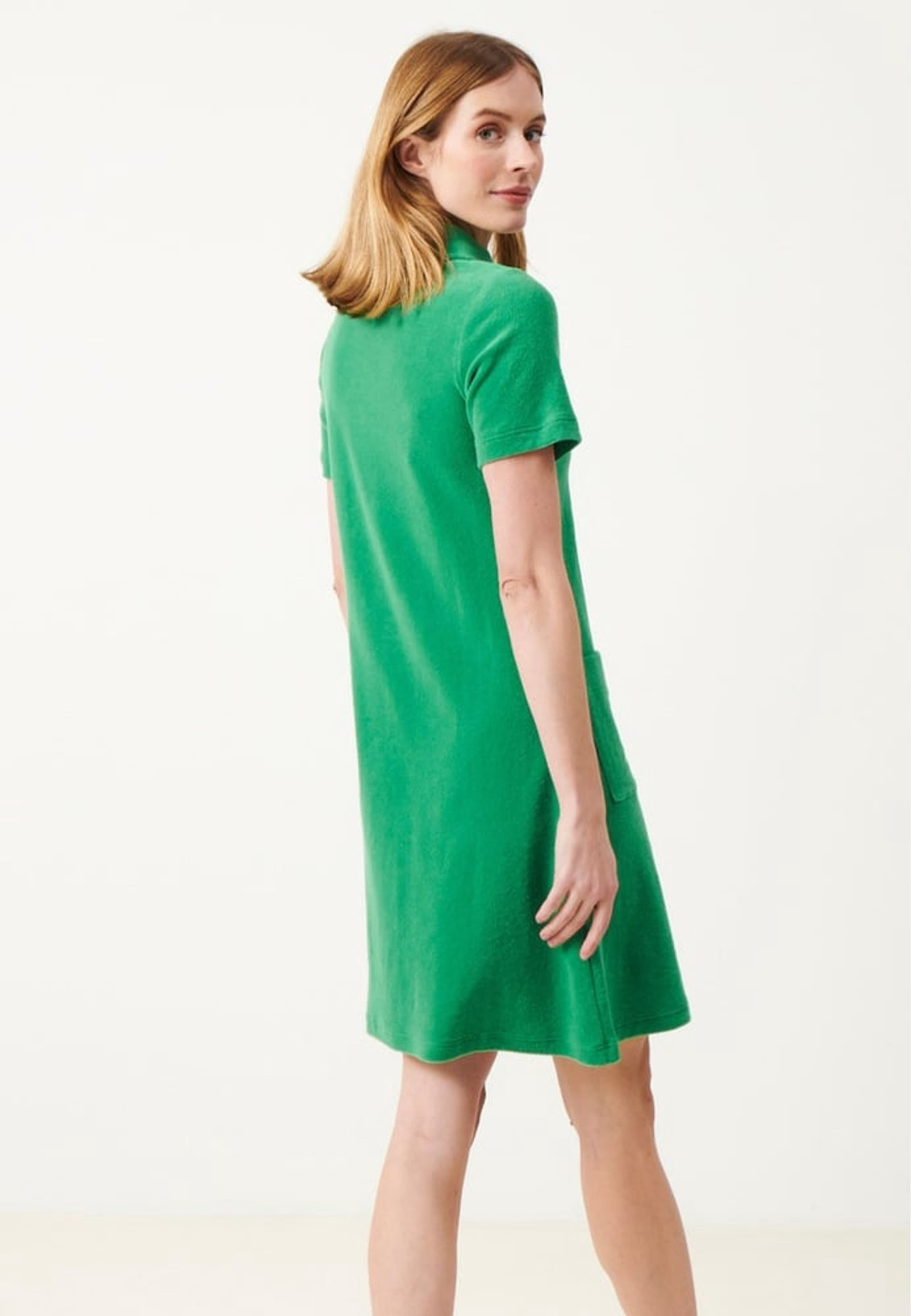 Lovisa Dress, från Jumperfabriken, i färgen green. Klicka för att öppna bilden i stort format