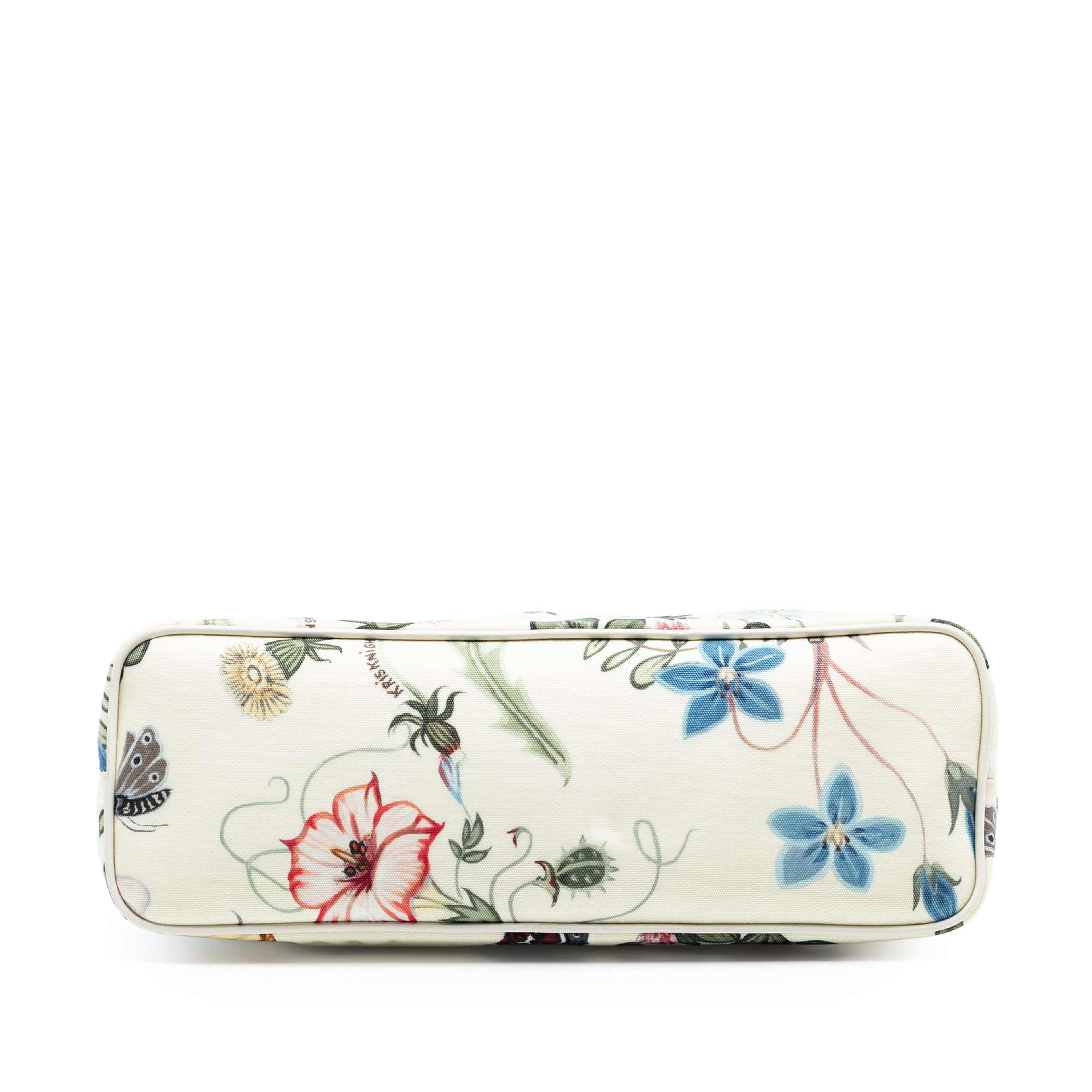 Gucci Small Canvas Flora Knight Convertible Tote, från Luxclusif, i färgen white. Klicka för att öppna bilden i stort format