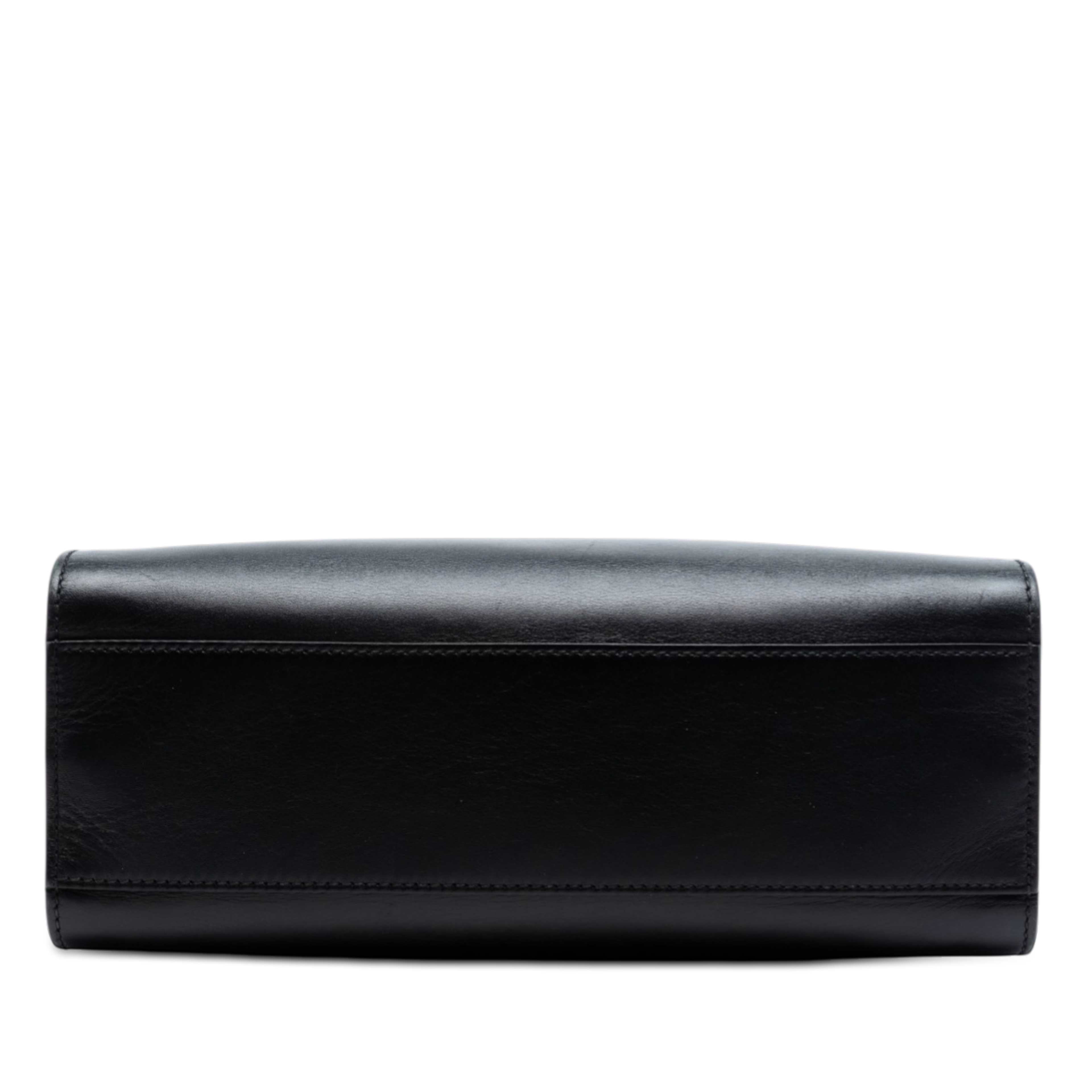 Gucci Small Leather Bamboo Nymphaea Web Satchel, från Luxclusif, i färgen black. Klicka för att öppna bilden i stort format