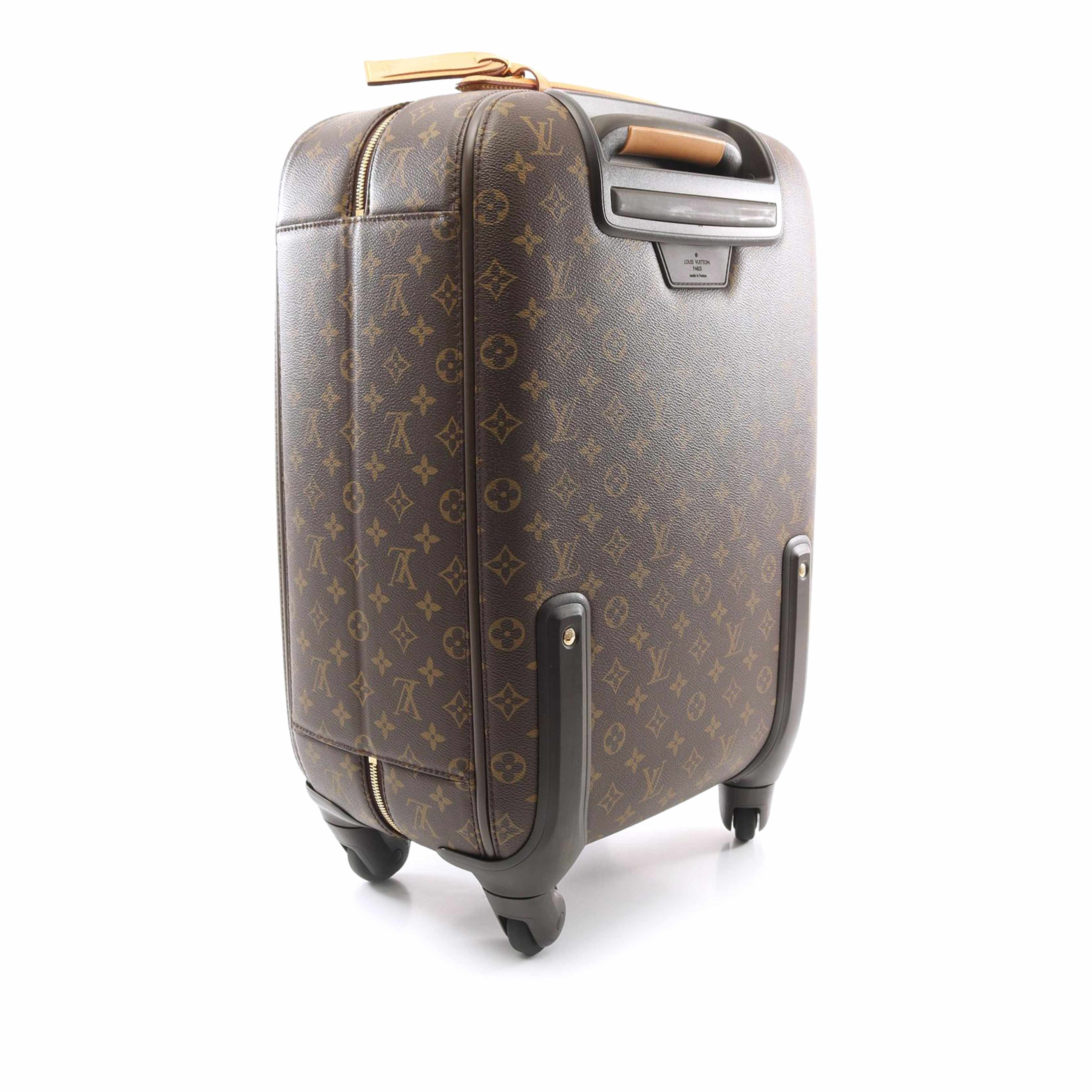 Louis Vuitton Monogram Zephyr 50, från Luxclusif, i färgen brown. Klicka för att öppna bilden i stort format