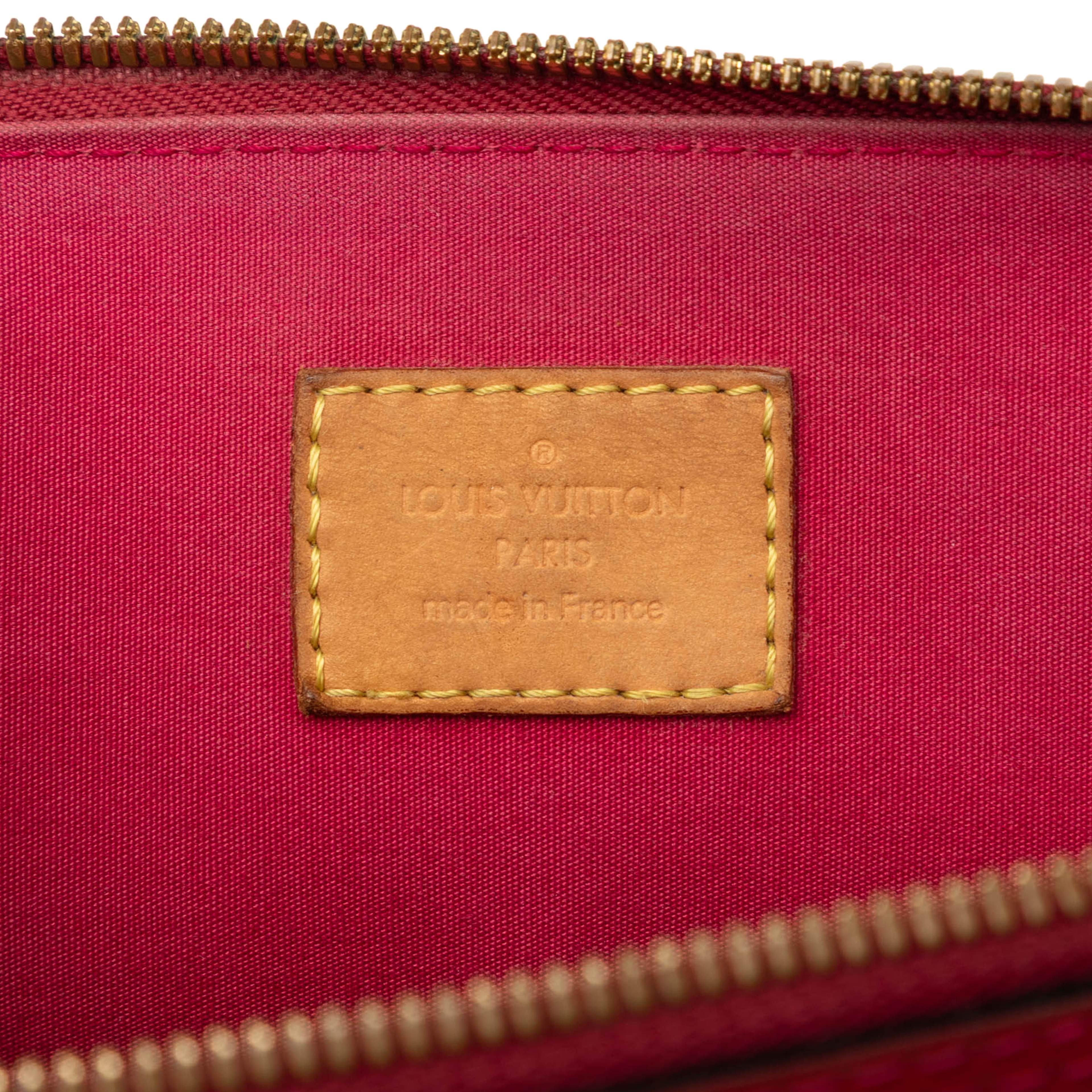 Louis Vuitton Monogram Vernis Alma Pm, från Luxclusif, i färgen röd. Klicka för att öppna bilden i stort format