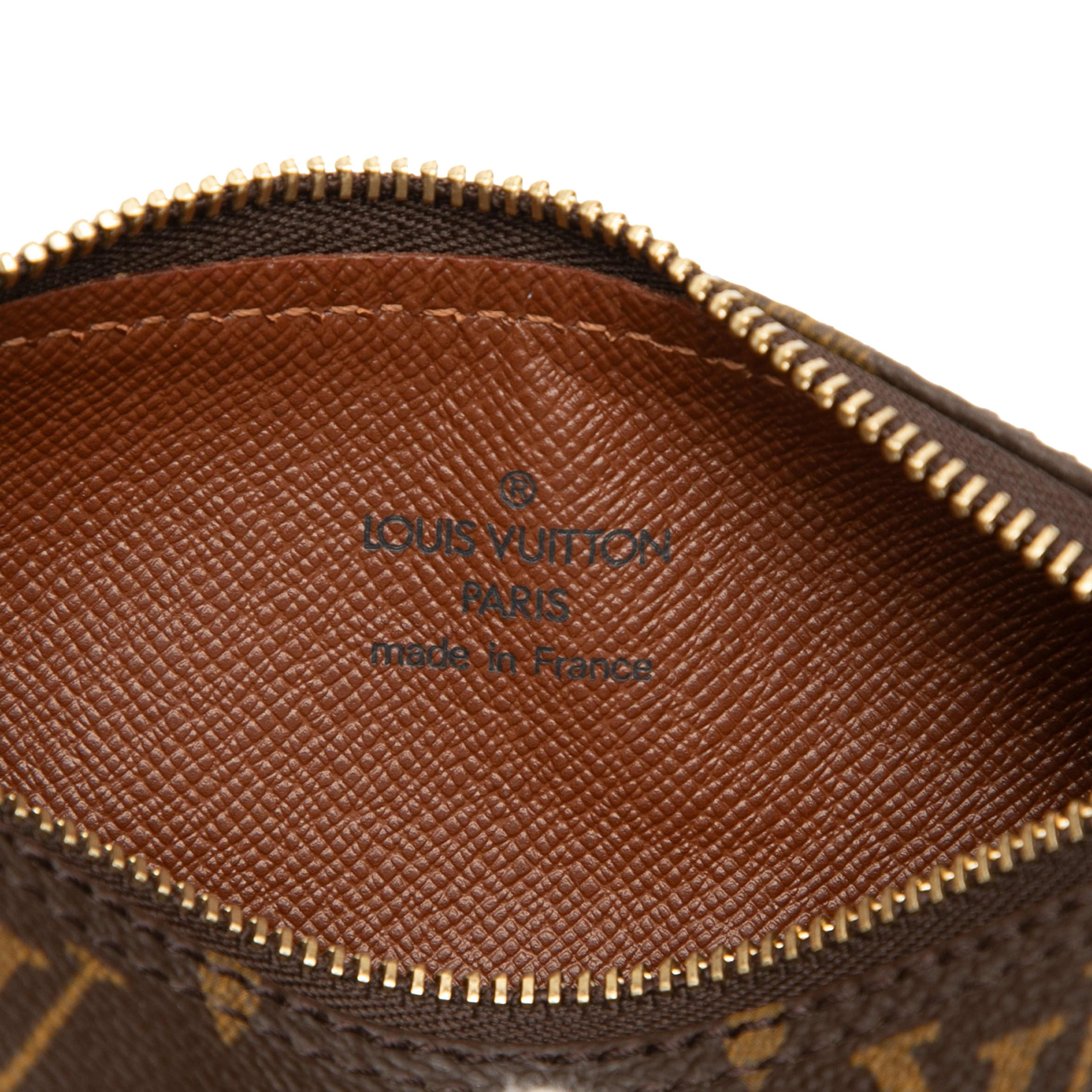 Louis Vuitton Monogram Papillon Pochette, från Luxclusif, i färgen brown. Klicka för att öppna bilden i stort format