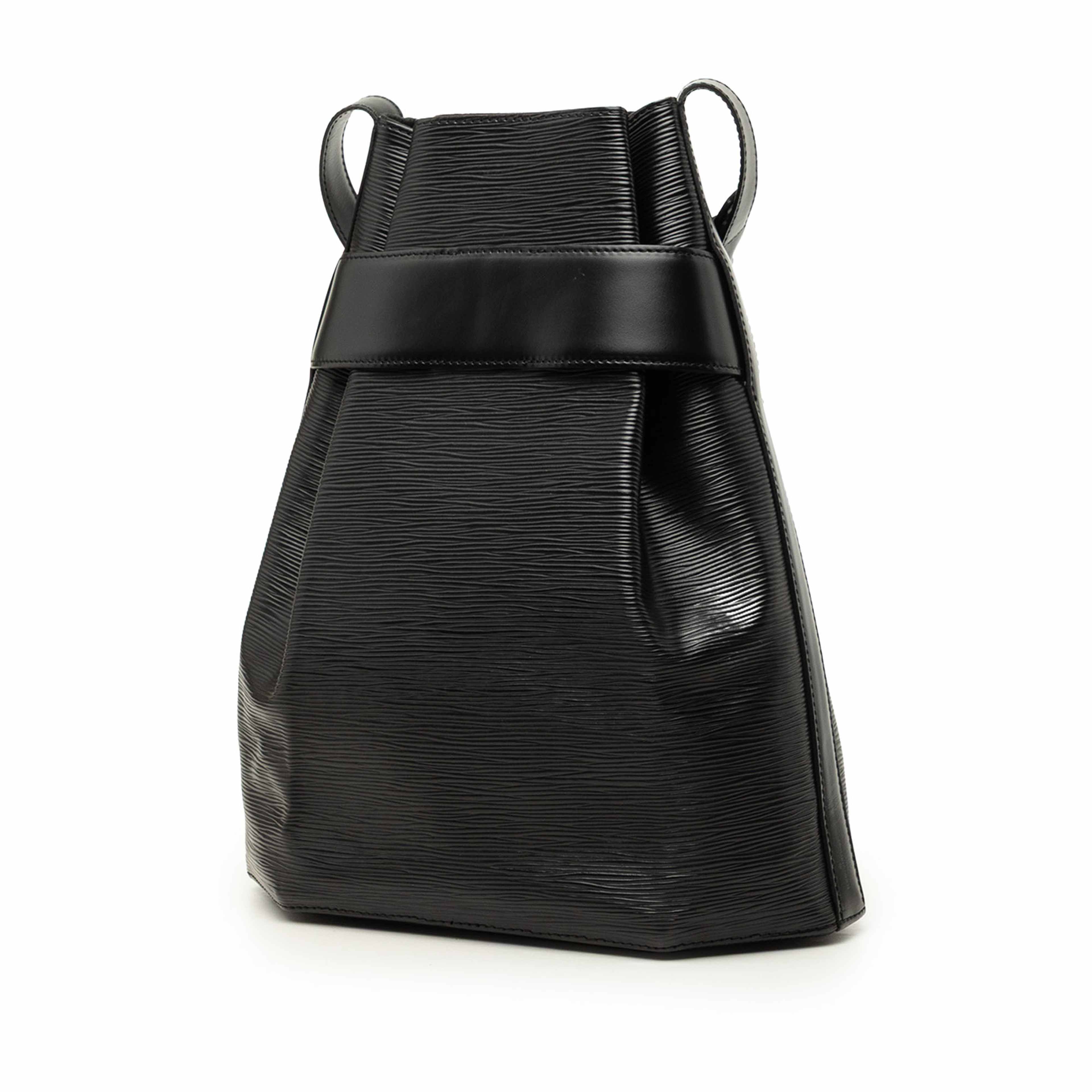 Louis Vuitton Epi Sac D Epaule Gm, från Luxclusif, i färgen svart. Klicka för att öppna bilden i stort format