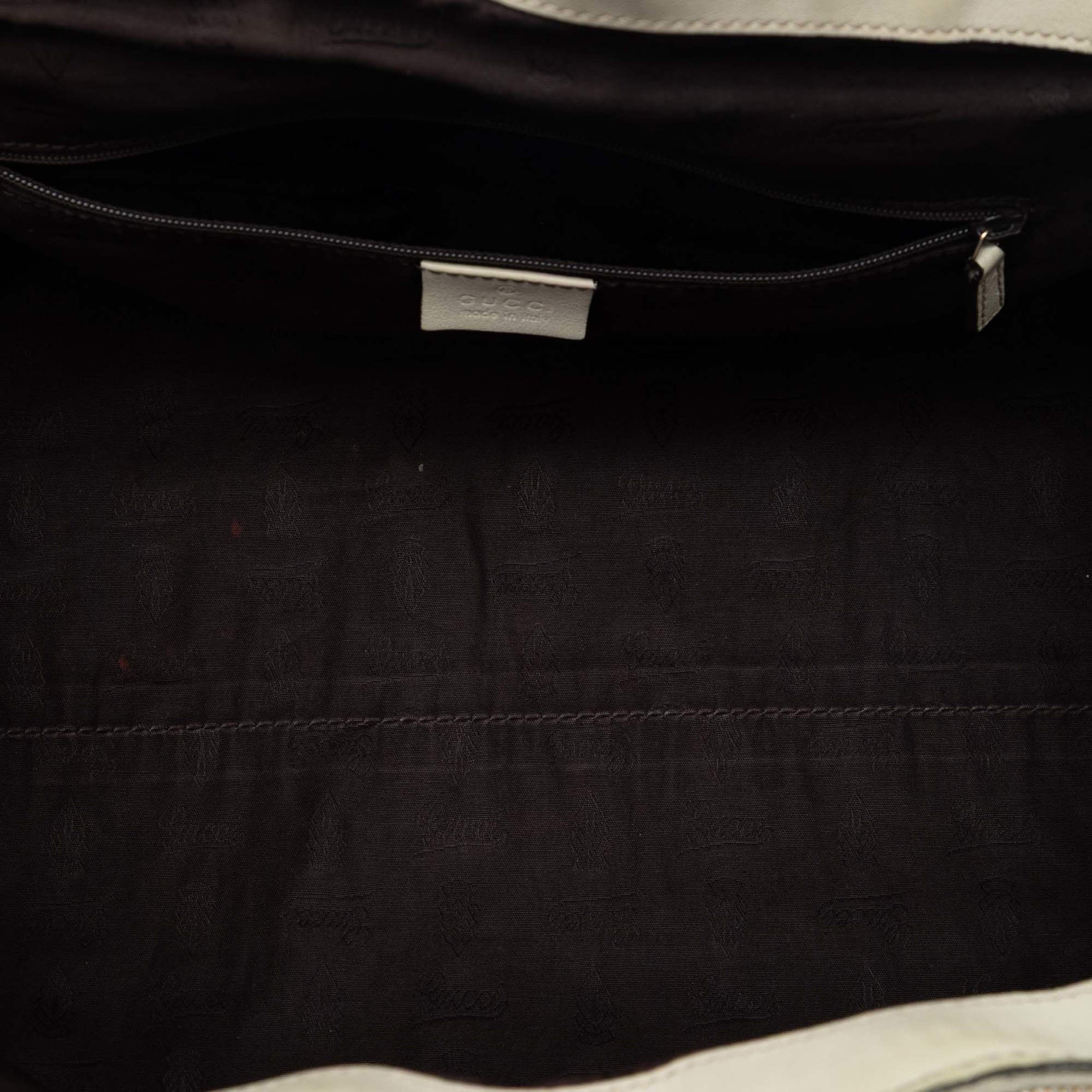 Gucci Guccissima Sukey Satchel, från Luxclusif, i färgen white. Klicka för att öppna bilden i stort format