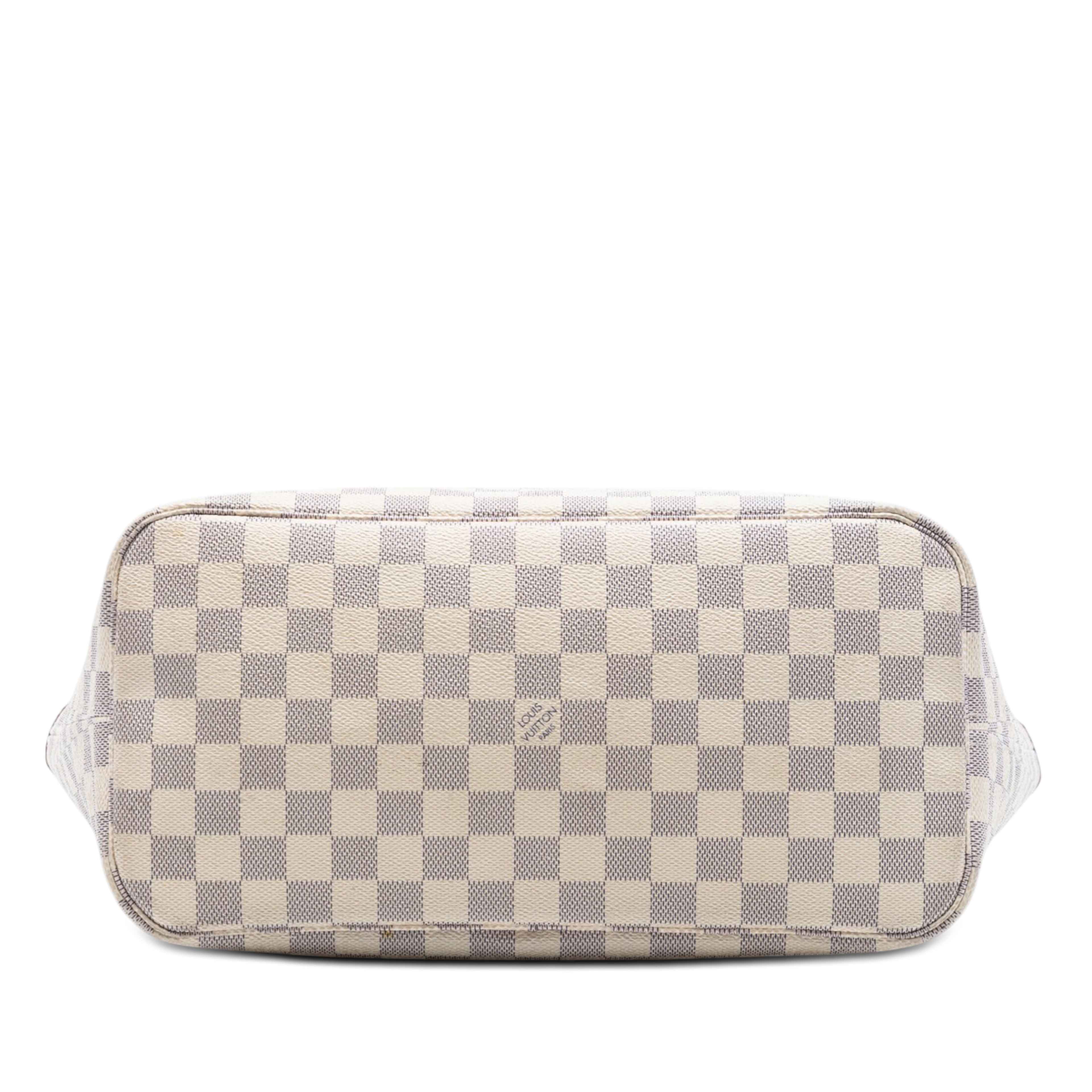 Louis Vuitton Damier Azur Neverfull Mm, från Luxclusif, i färgen white. Klicka för att öppna bilden i stort format