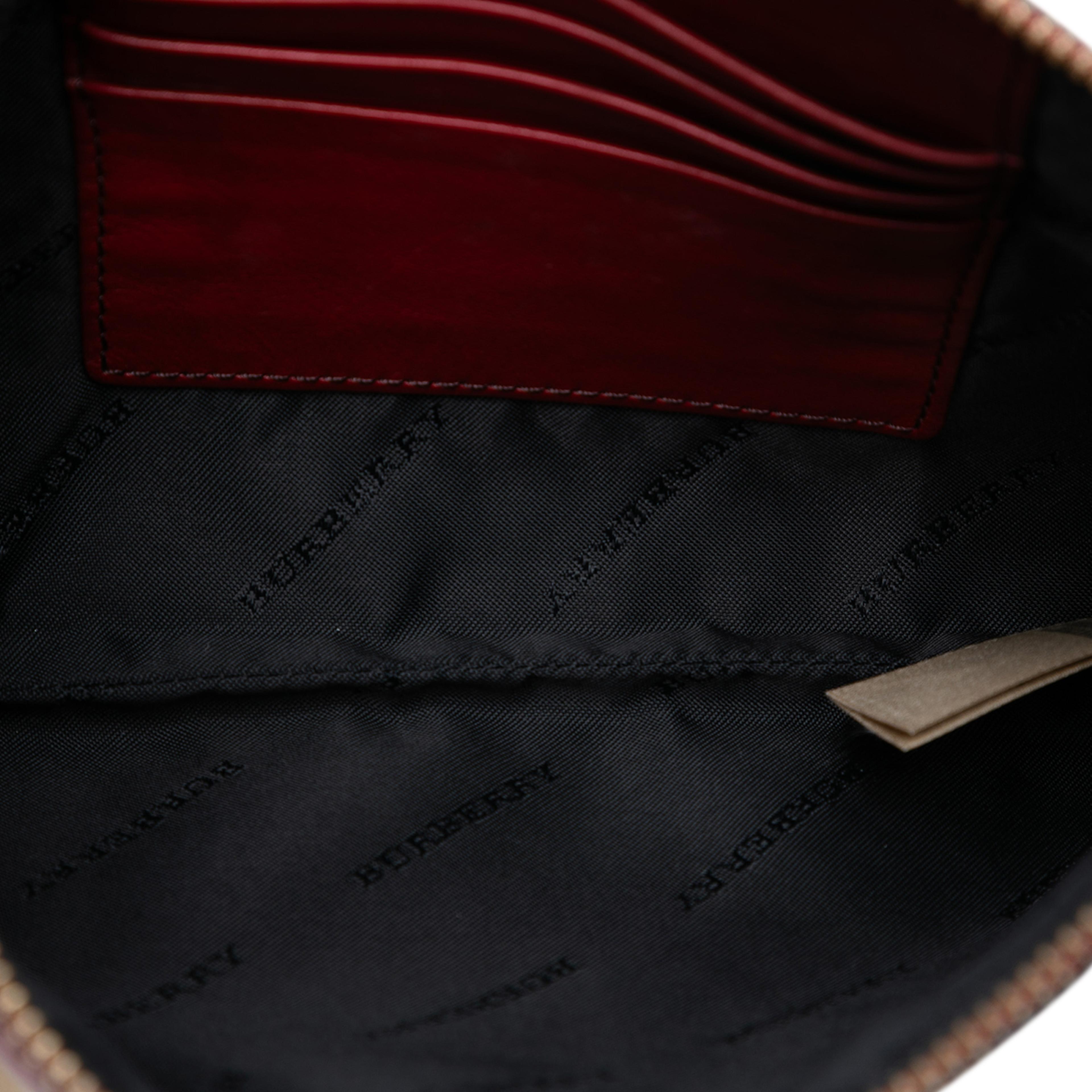 Burberry House Check Canvas Derby Peyton Crossbody, från Luxclusif, i färgen light brown. Klicka för att öppna bilden i stort format