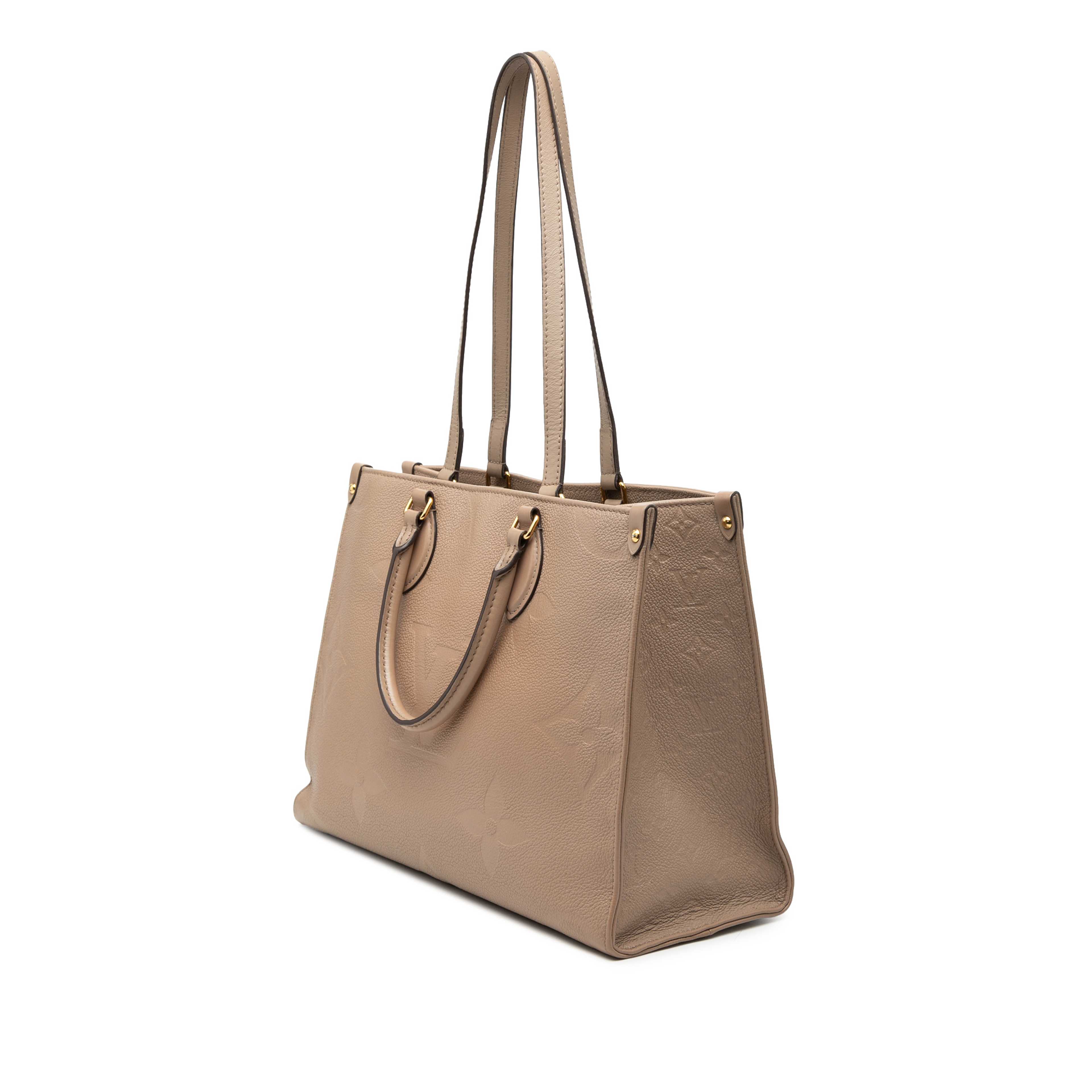 Louis Vuitton Monogram Empreinte Onthego Mm, från Luxclusif, i färgen beige. Klicka för att öppna bilden i stort format