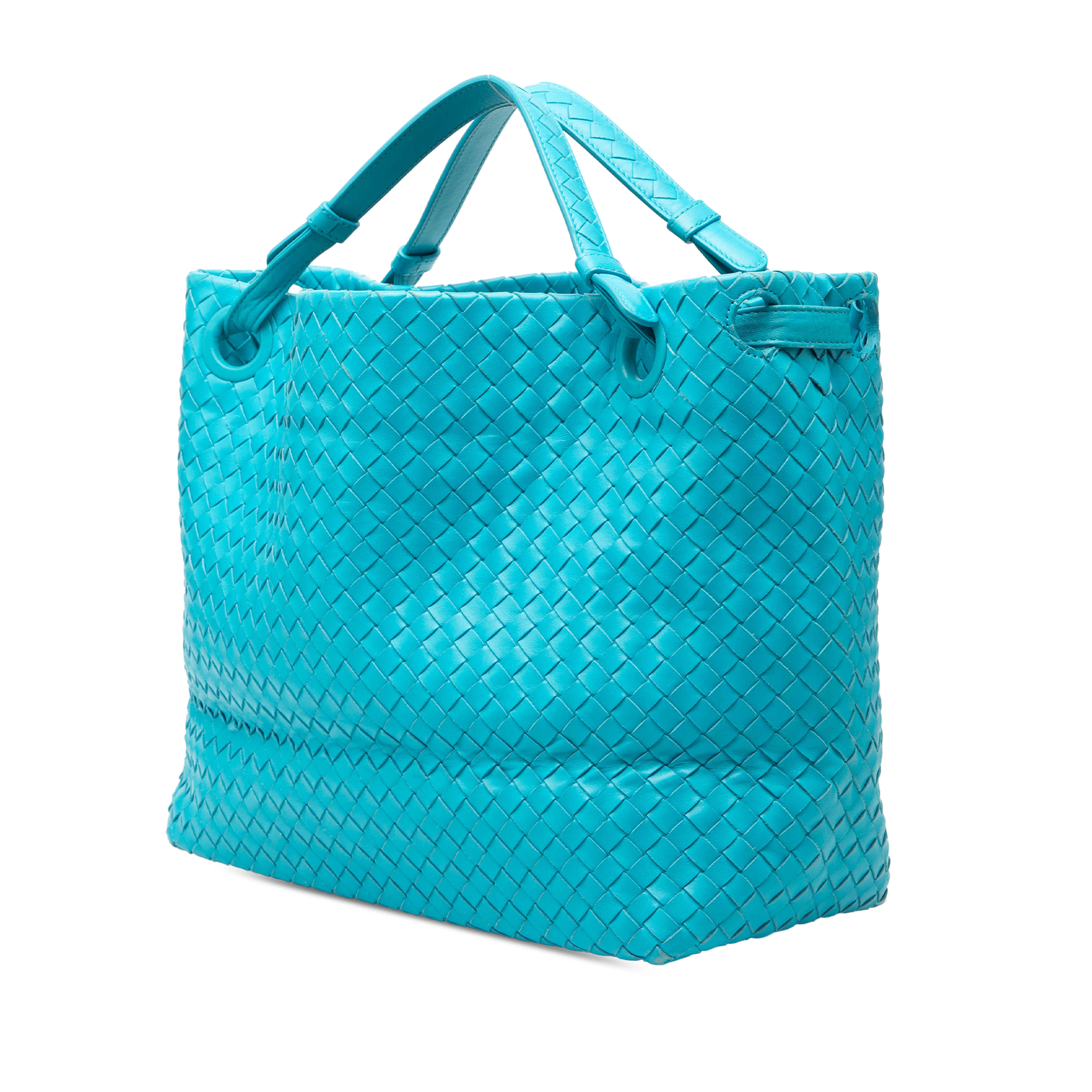 Bottega Veneta Medium Nappa Intrecciato Garda Tote, från Luxclusif, i färgen aqua. Klicka för att öppna bilden i stort format