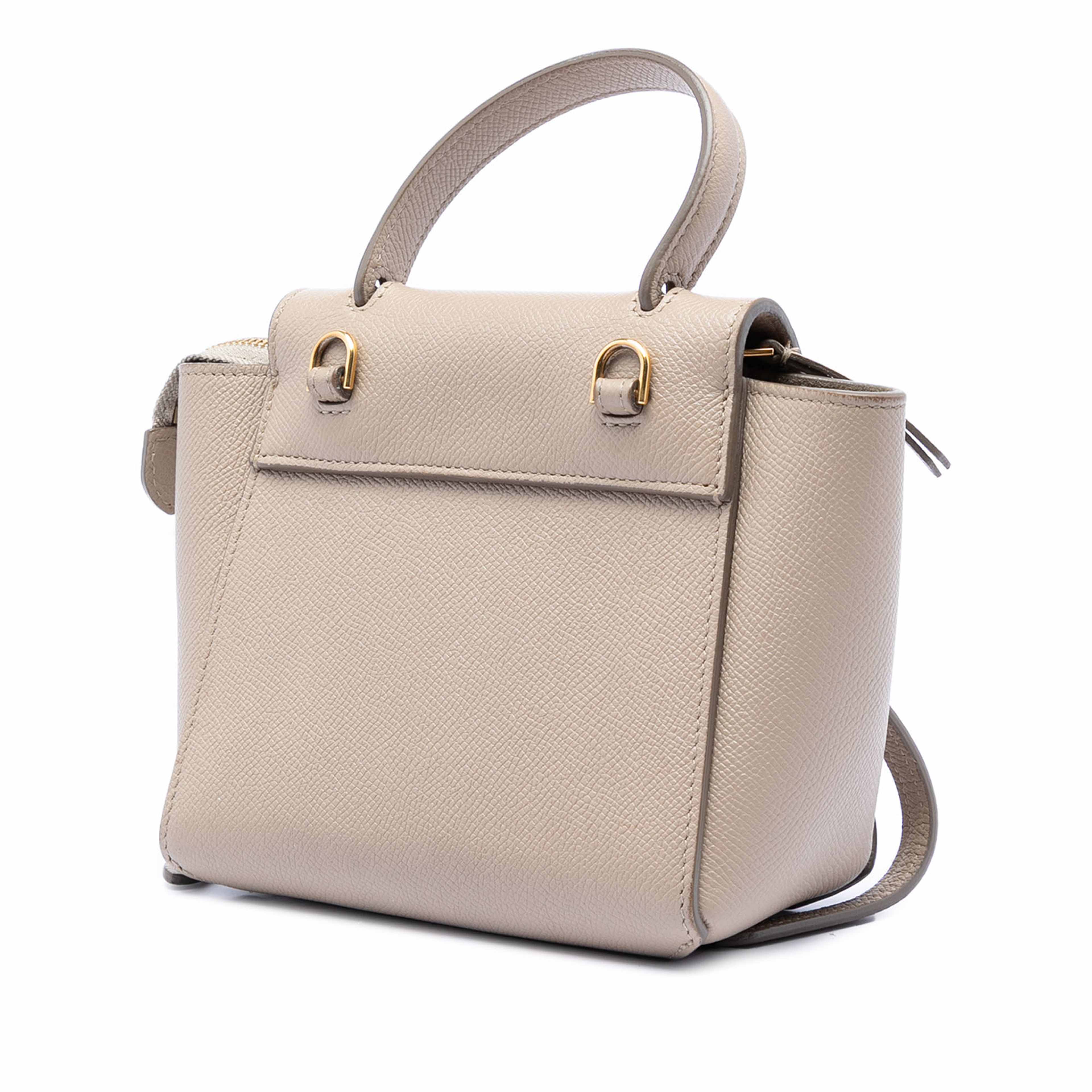 Celine Pico Grained Calfskin Belt Bag, från Luxclusif, i färgen taupe. Klicka för att öppna bilden i stort format