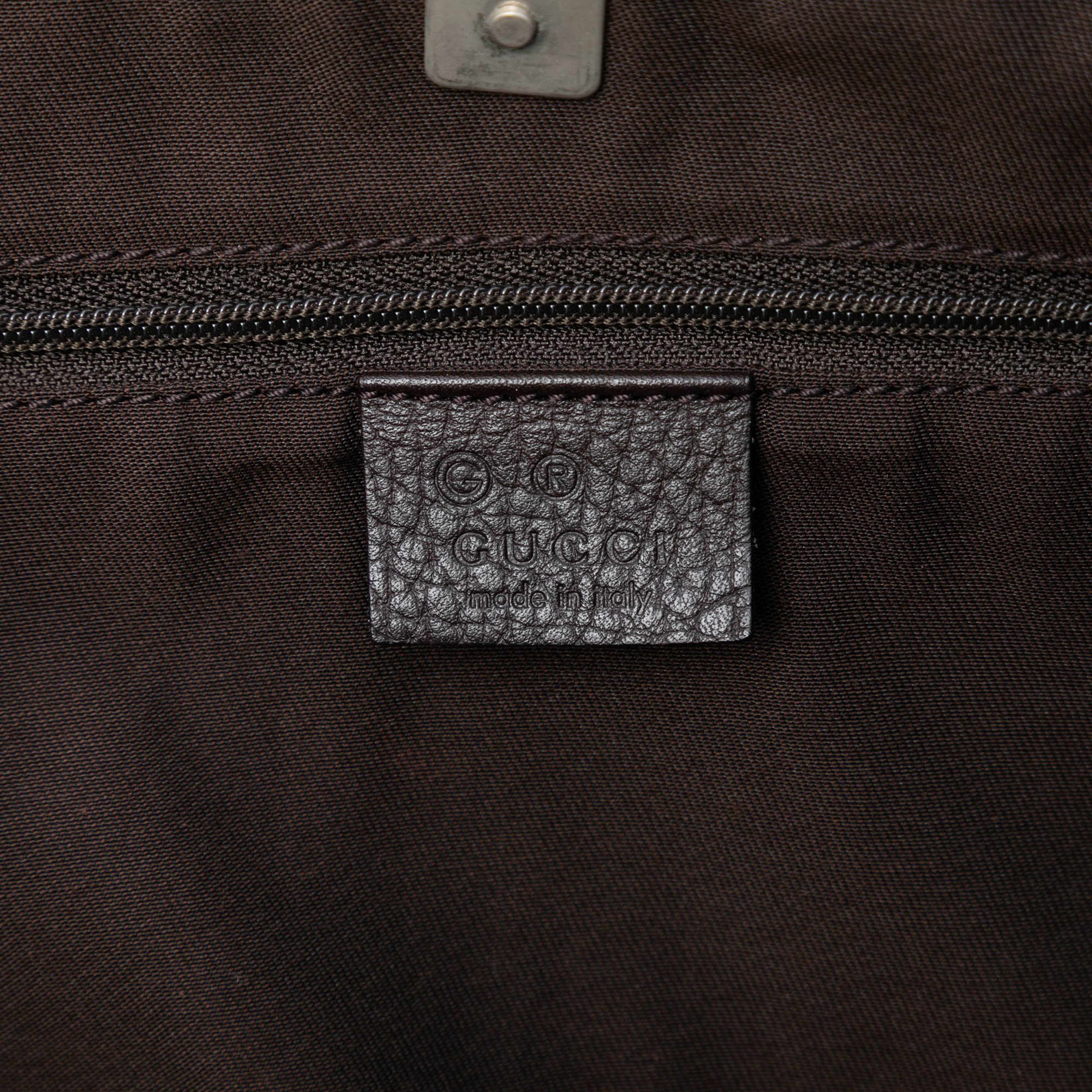 Gucci Gg Nylon Abbey D Ring Pocket Tote, från Luxclusif, i färgen dark brown. Klicka för att öppna bilden i stort format