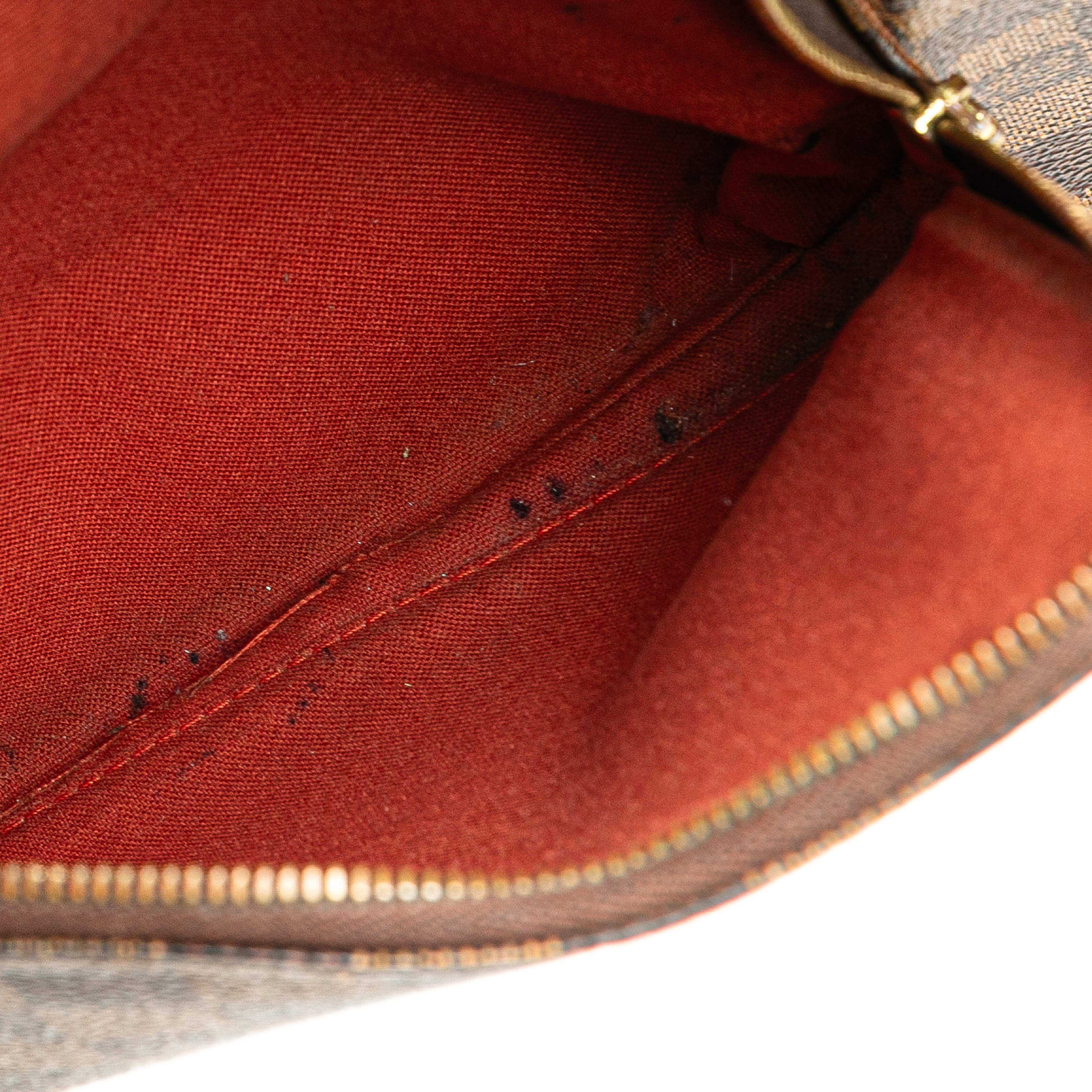 Louis Vuitton Damier Ebene Olav Mm, från Luxclusif, i färgen brown. Klicka för att öppna bilden i stort format