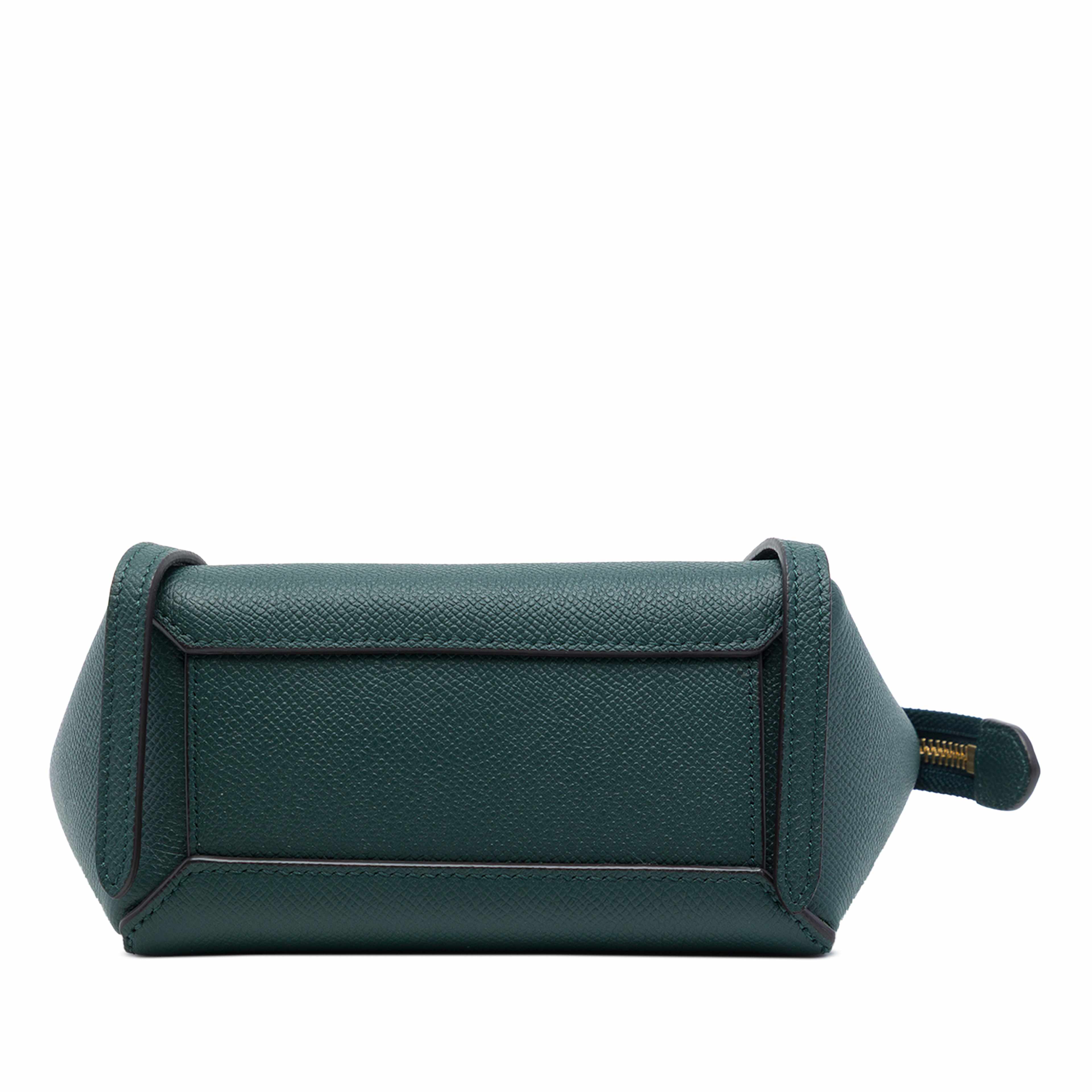 Celine Pico Grained Calfskin Belt Bag, från Luxclusif, i färgen grön. Klicka för att öppna bilden i stort format