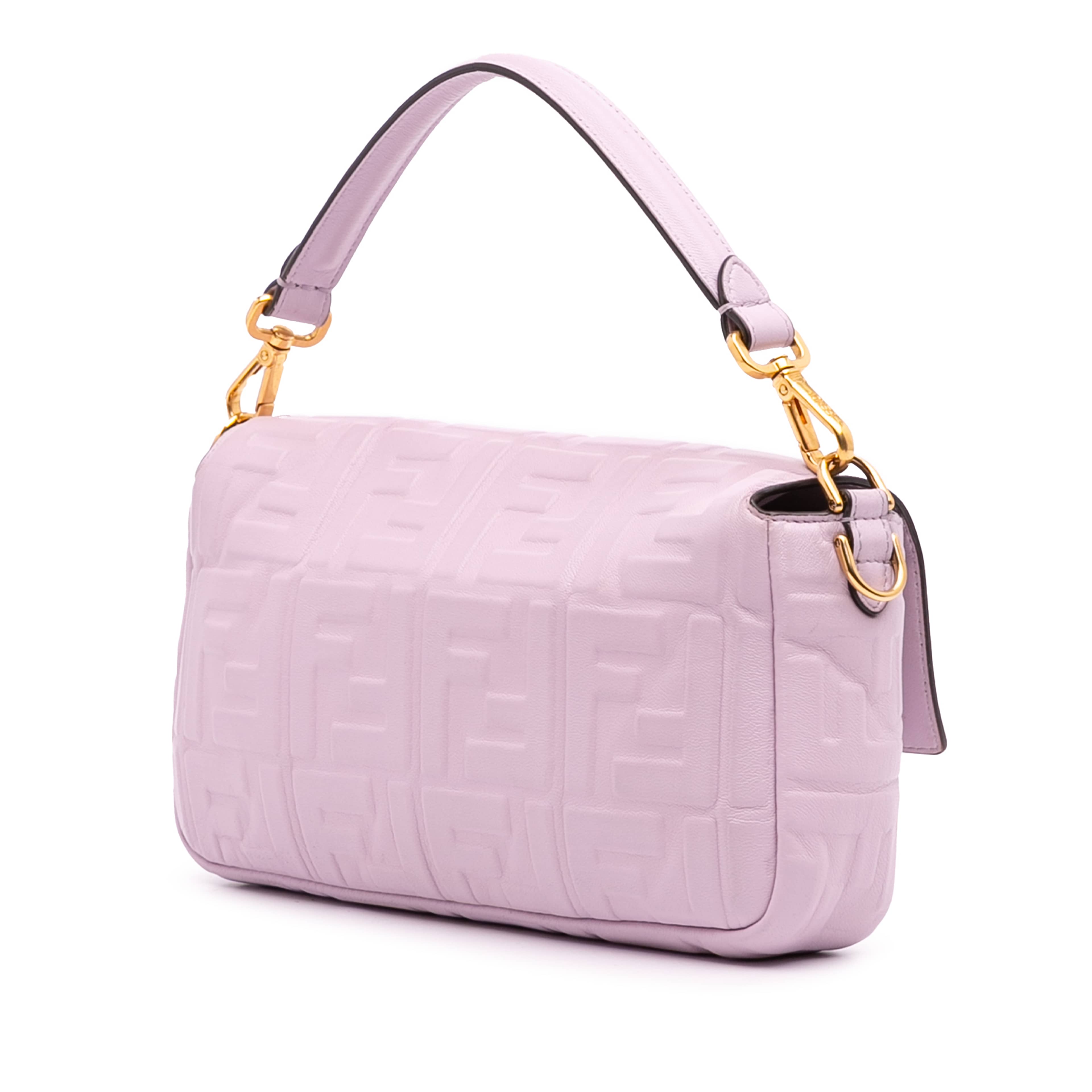 Fendi Medium Leather Embossed Ff Baguette Satchel, från Luxclusif, i färgen light pink. Klicka för att öppna bilden i stort format