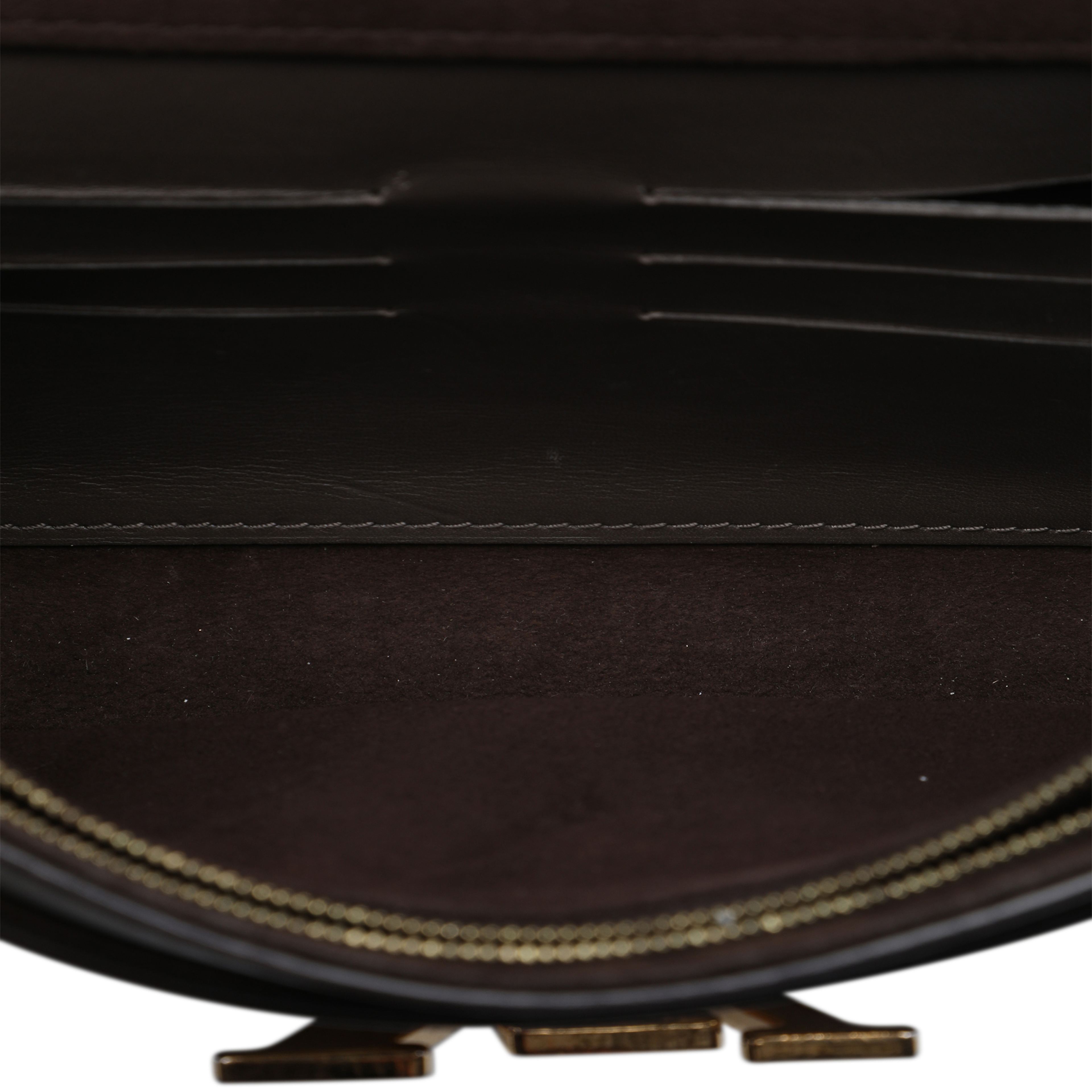 Louis Vuitton Calfskin Louise Chain Gm, från Luxclusif, i färgen brun. Klicka för att öppna bilden i stort format