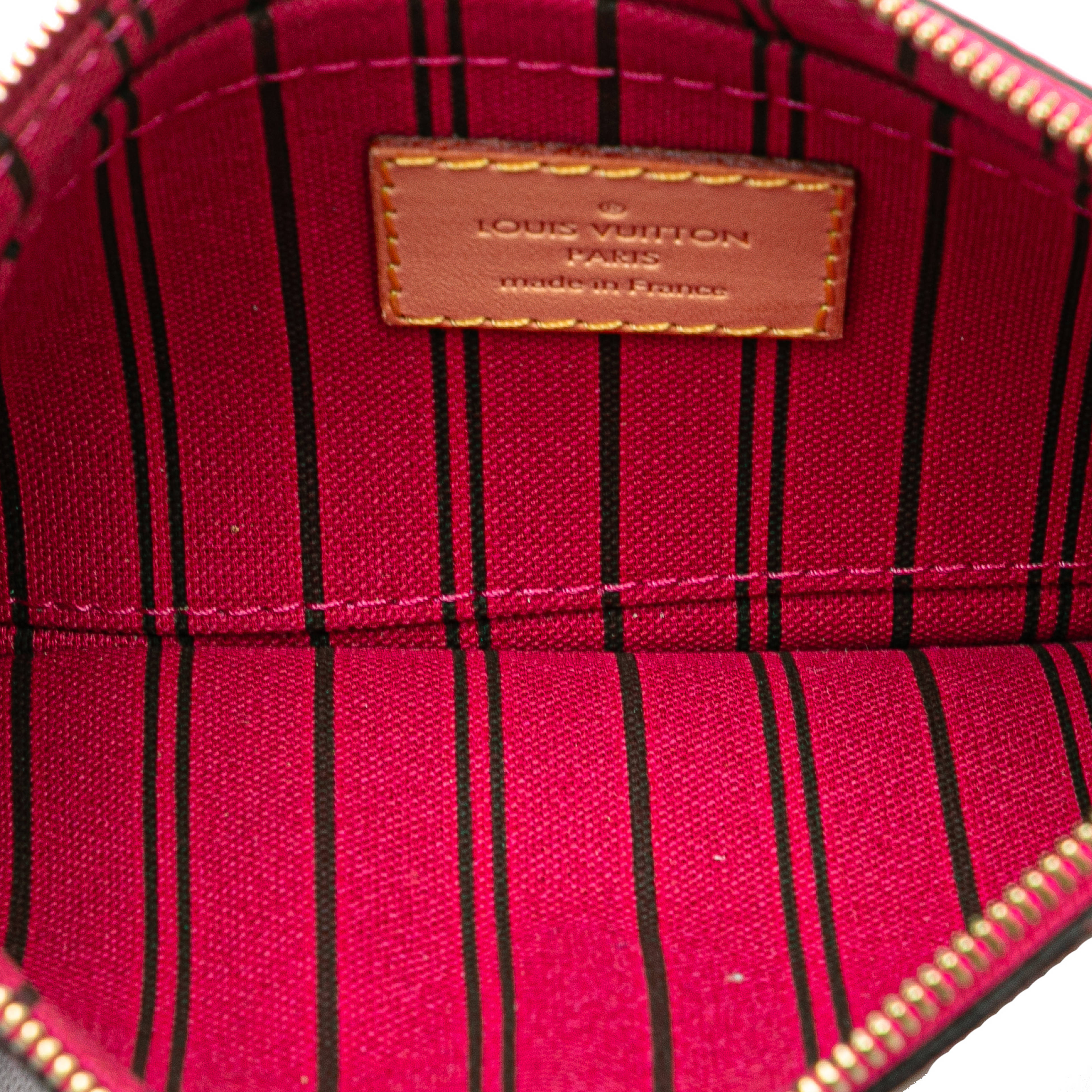 Louis Vuitton Monogram Neverfull Pouch, från Luxclusif, i färgen brown. Klicka för att öppna bilden i stort format