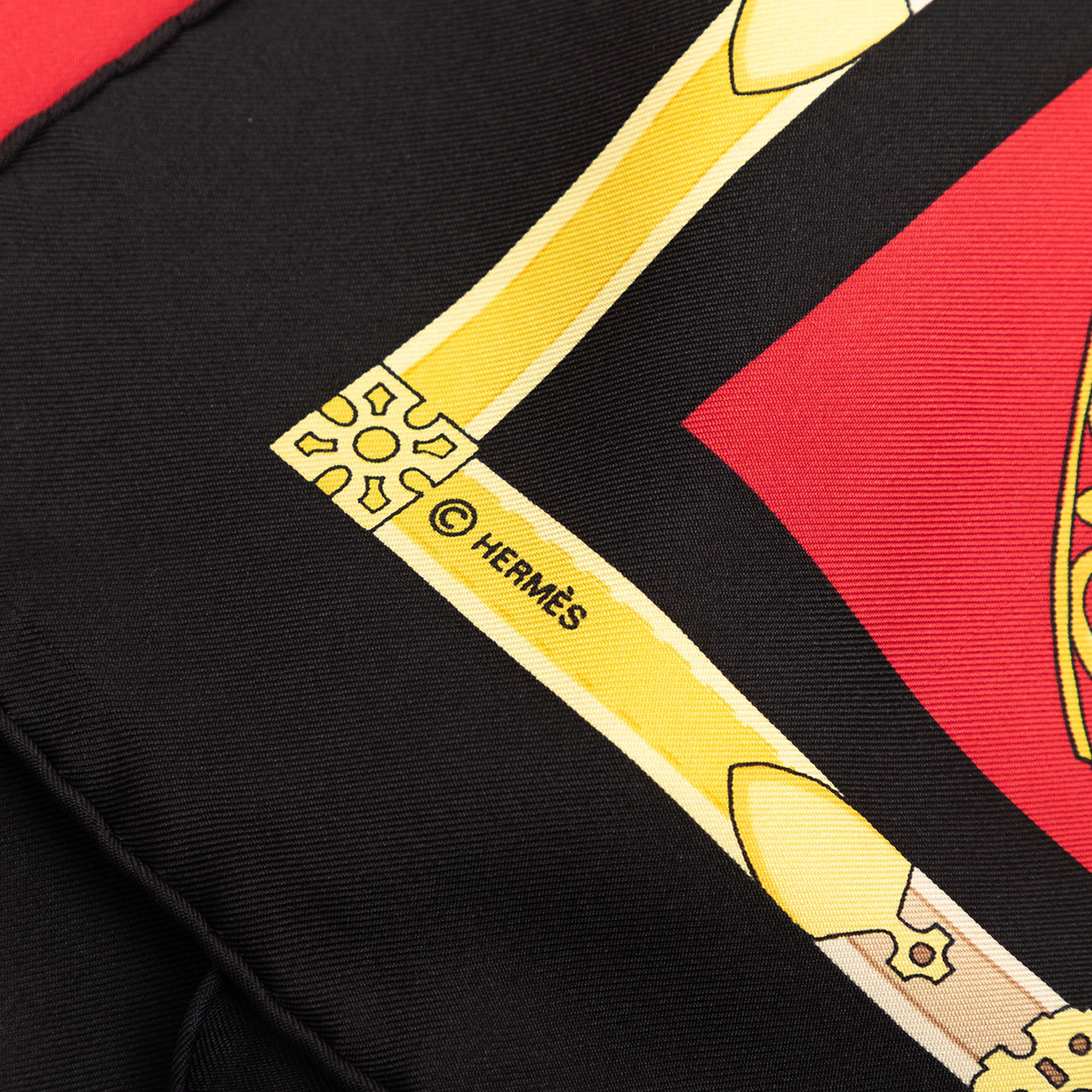 Hermès Les Muserolles Silk Scarf 90, från Luxclusif, i färgen black. Klicka för att öppna bilden i stort format