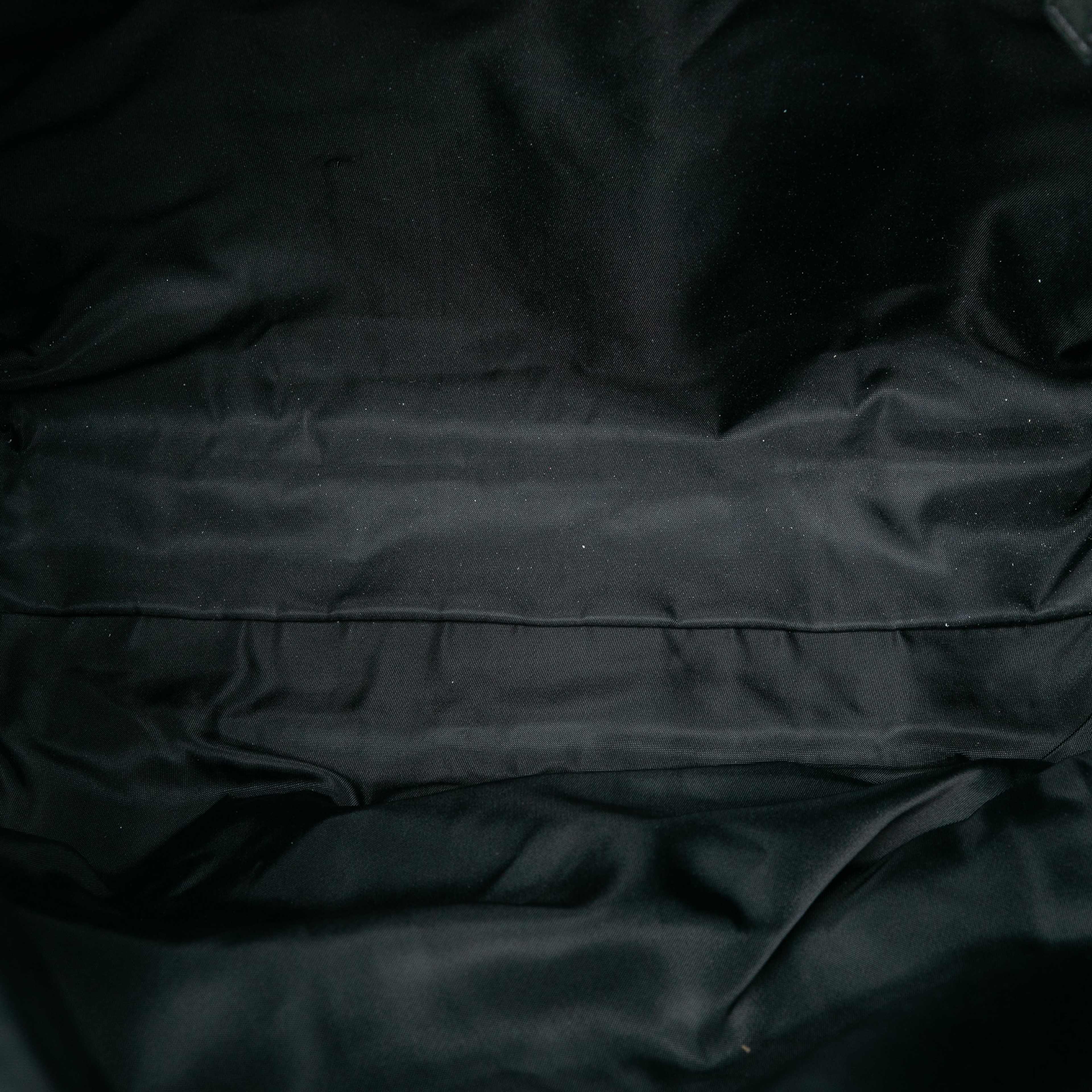 Burberry Supernova Check Nylon Buckleigh Tote, från Luxclusif, i färgen blue. Klicka för att öppna bilden i stort format