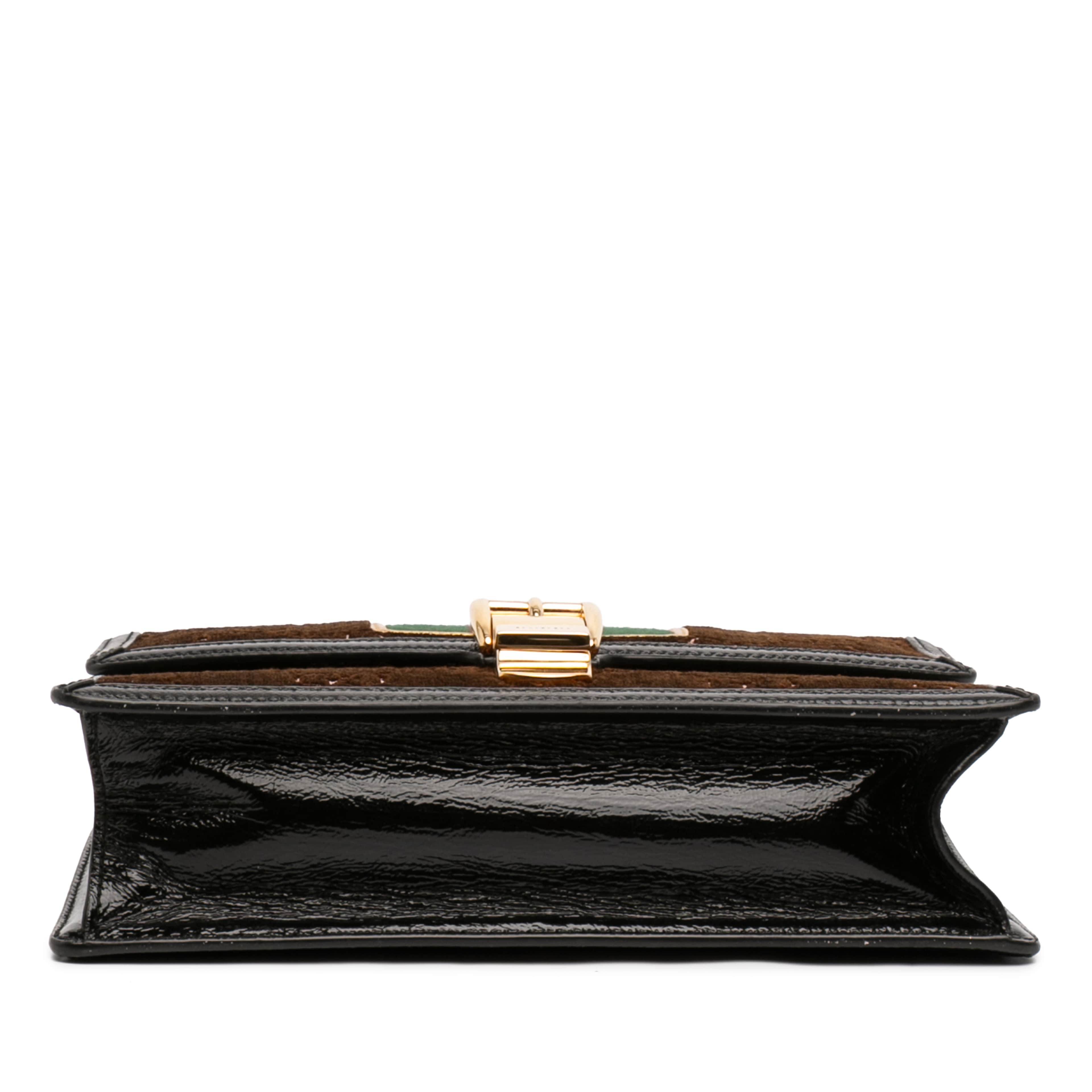 Gucci Small Gg Velvet Sylvie Crossbody, från Luxclusif, i färgen dark brown. Klicka för att öppna bilden i stort format