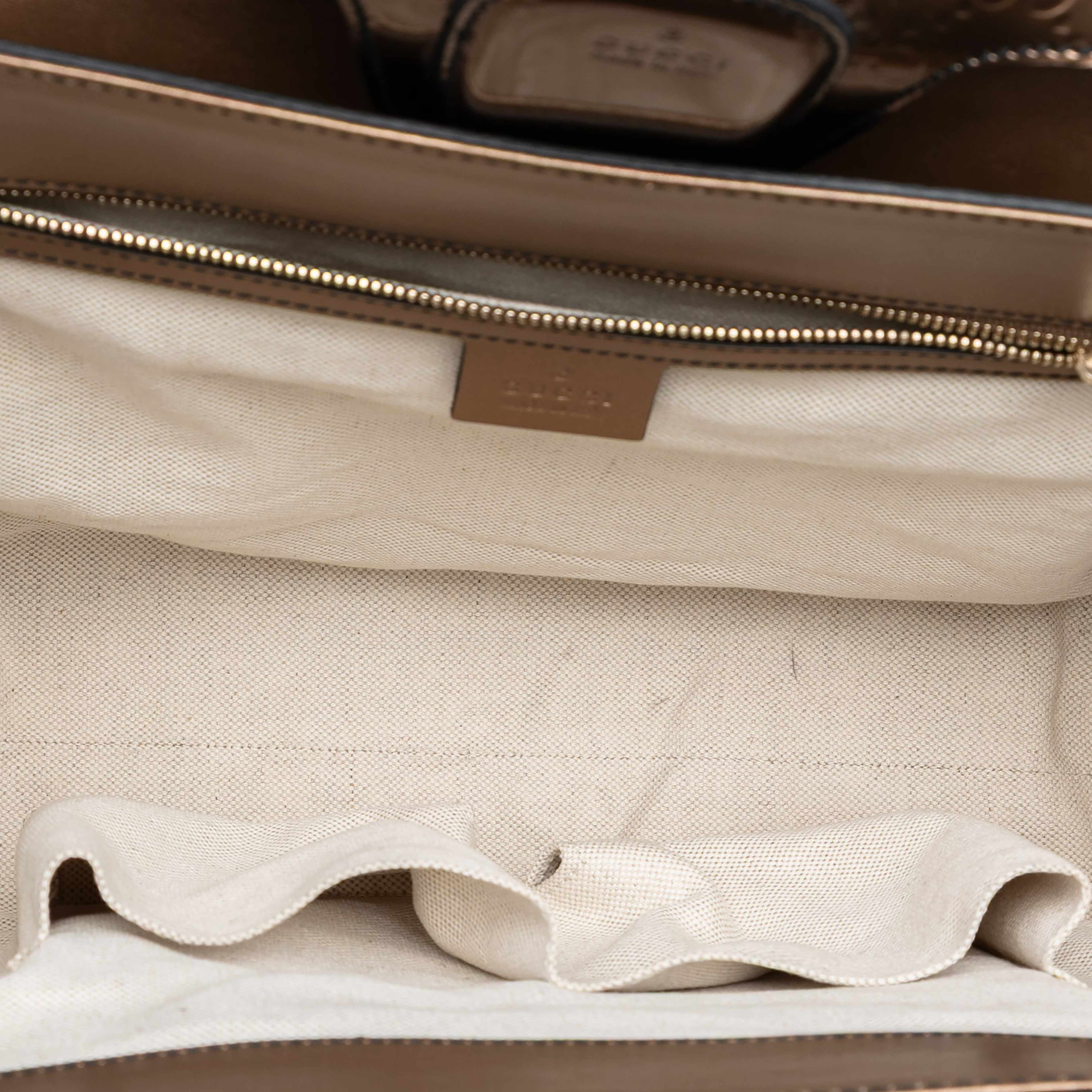 Gucci Large Guccissima Emily Shoulder Bag, från Luxclusif, i färgen bronze. Klicka för att öppna bilden i stort format
