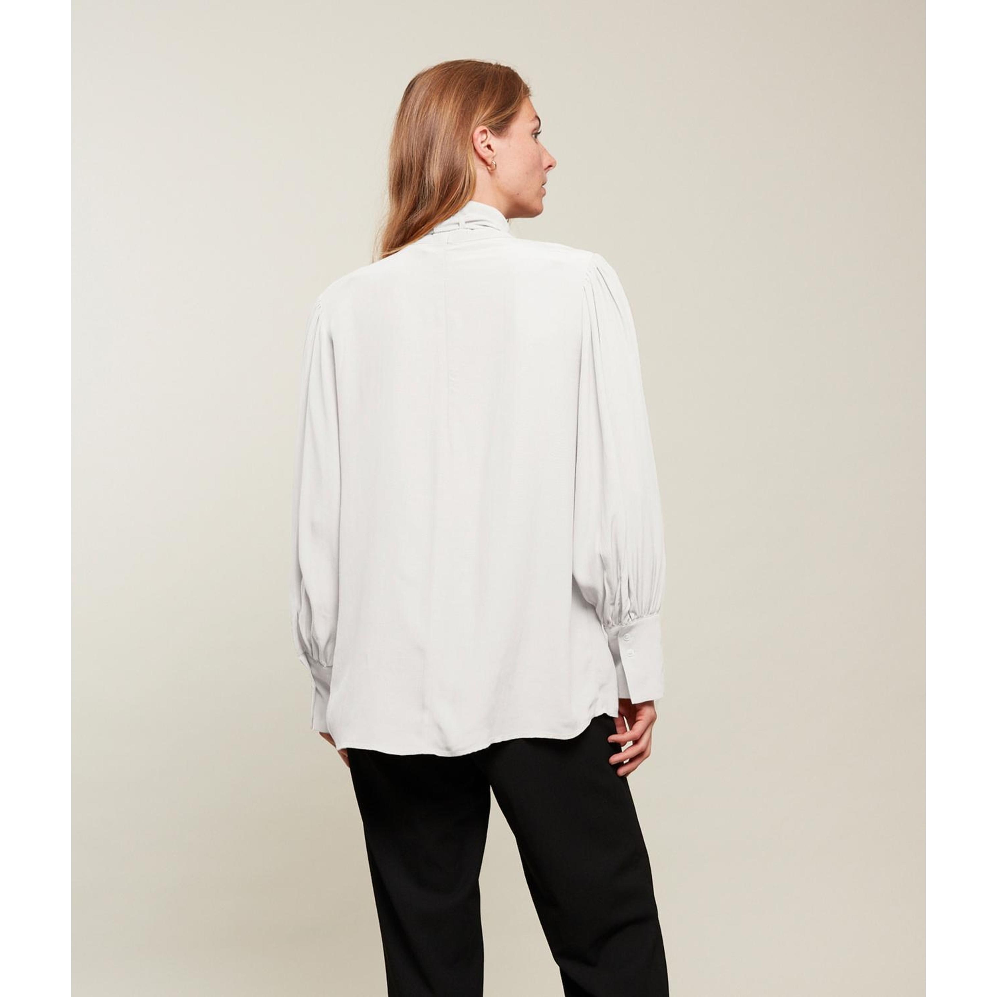 Lisa Blouse