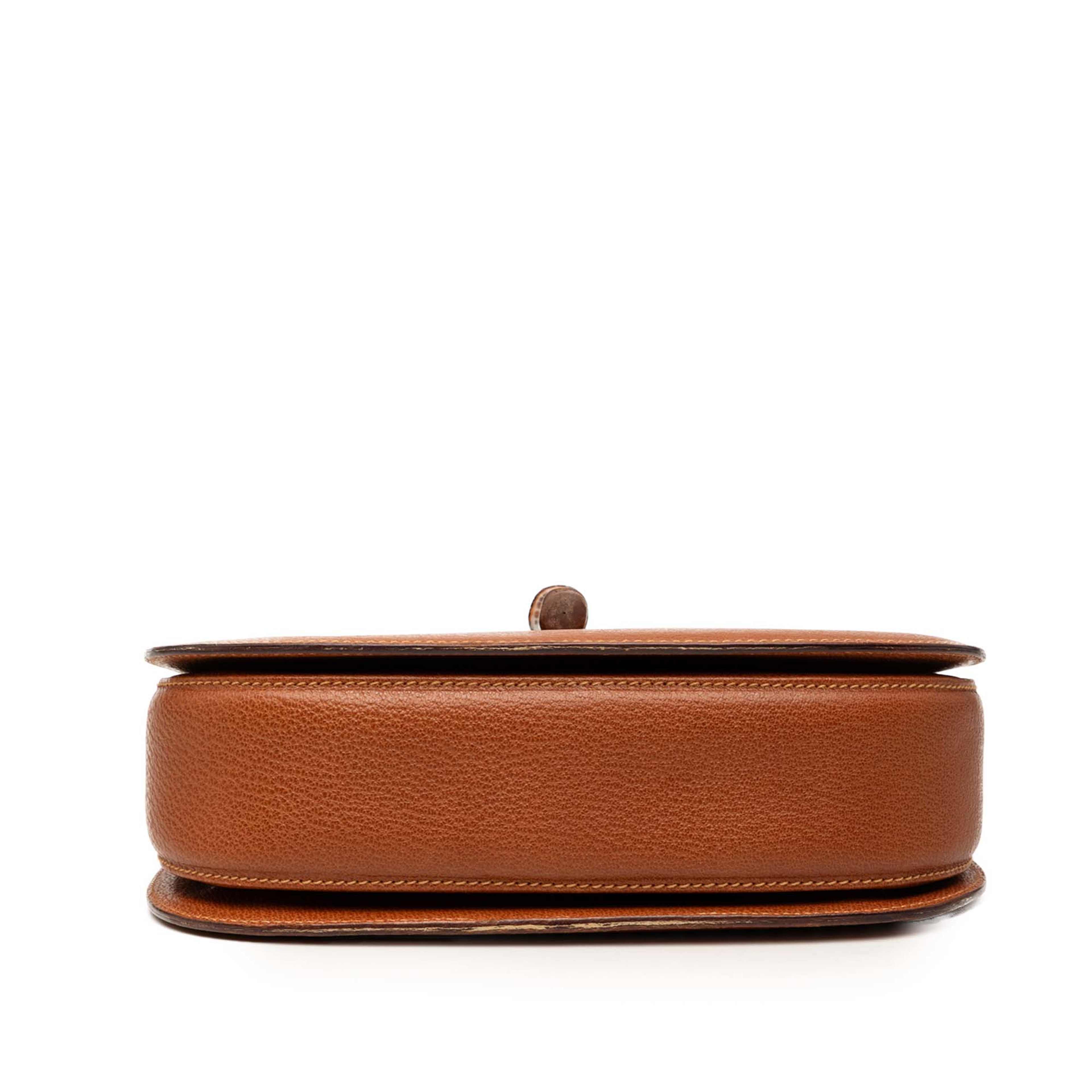 Gucci Grained Calfskin Bamboo Night, från Luxclusif, i färgen brun. Klicka för att öppna bilden i stort format