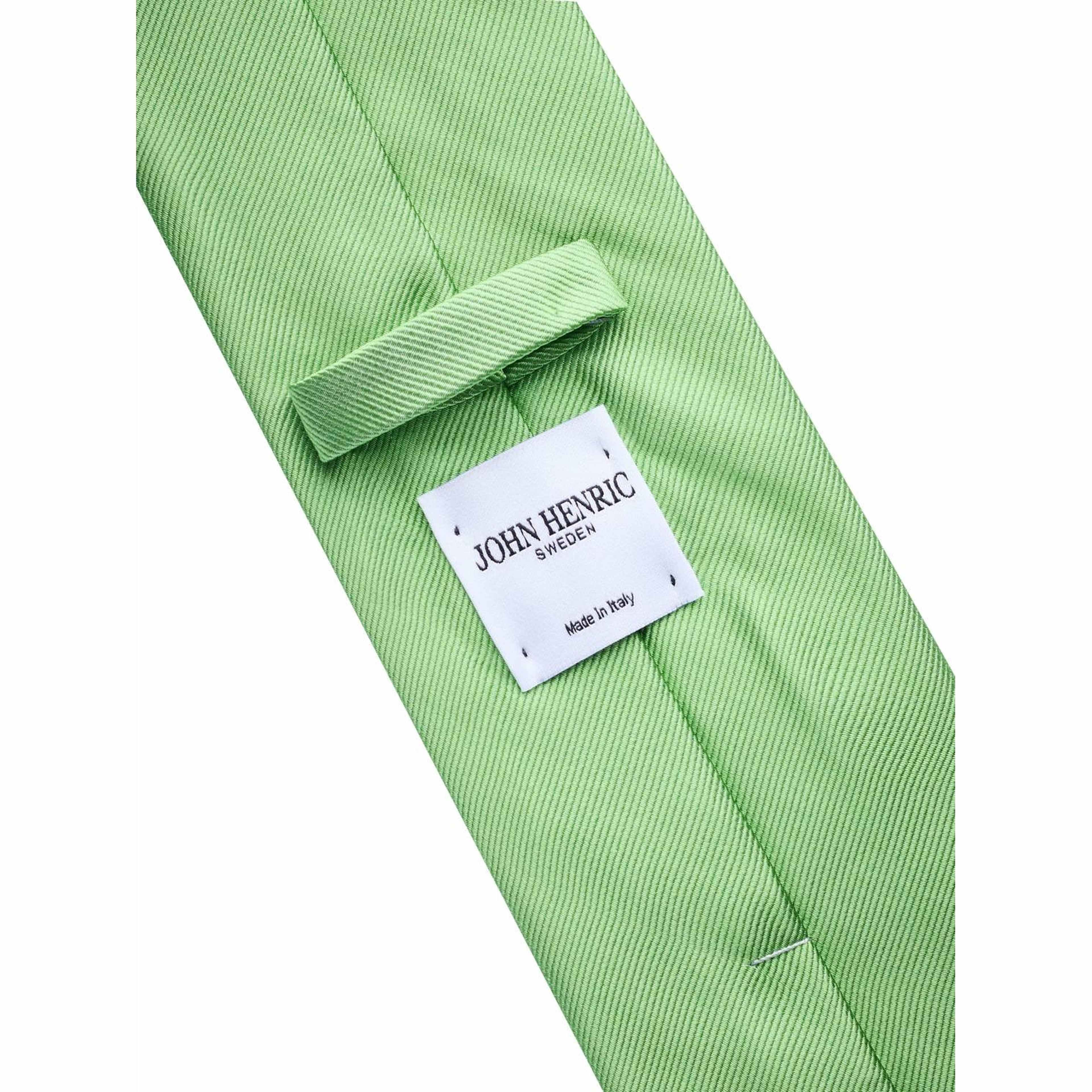 Slips, från John Henric, i färgen limegrön. Klicka för att öppna bilden i stort format