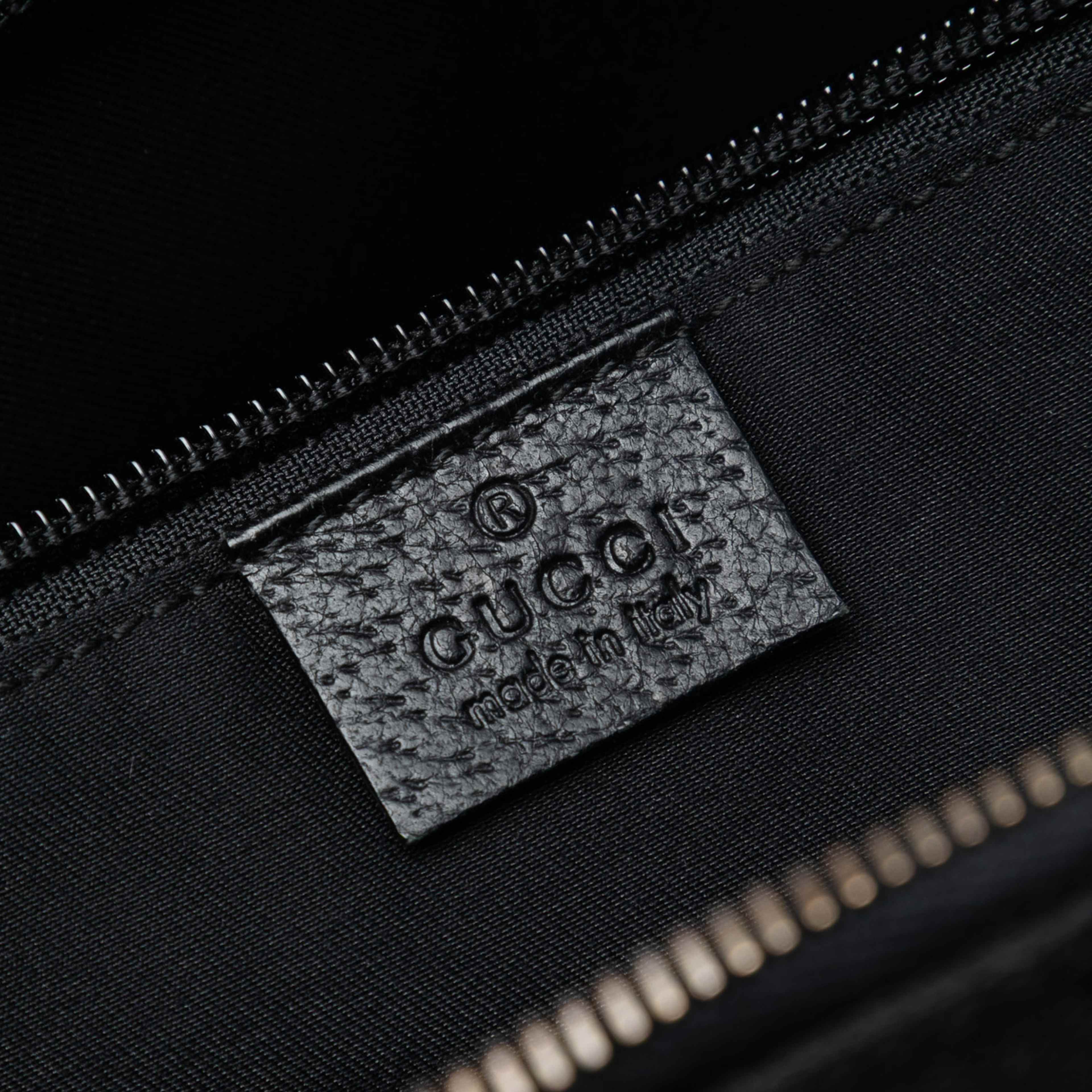 Gucci Gg Canvas Joy Messenger, från Luxclusif, i färgen black. Klicka för att öppna bilden i stort format