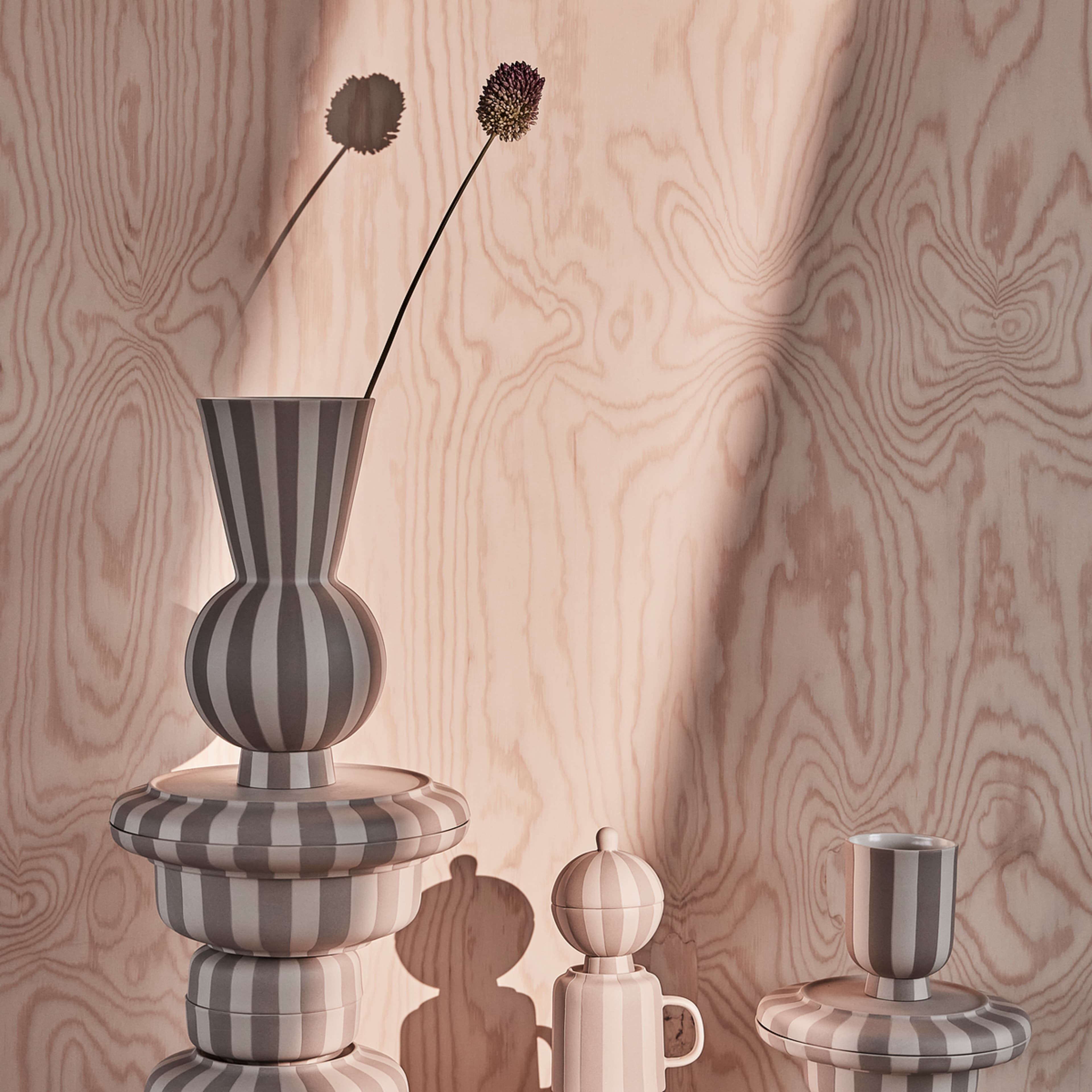 Toppu Vase - Round, från OYOY Living, i färgen clay. Klicka för att öppna bilden i stort format