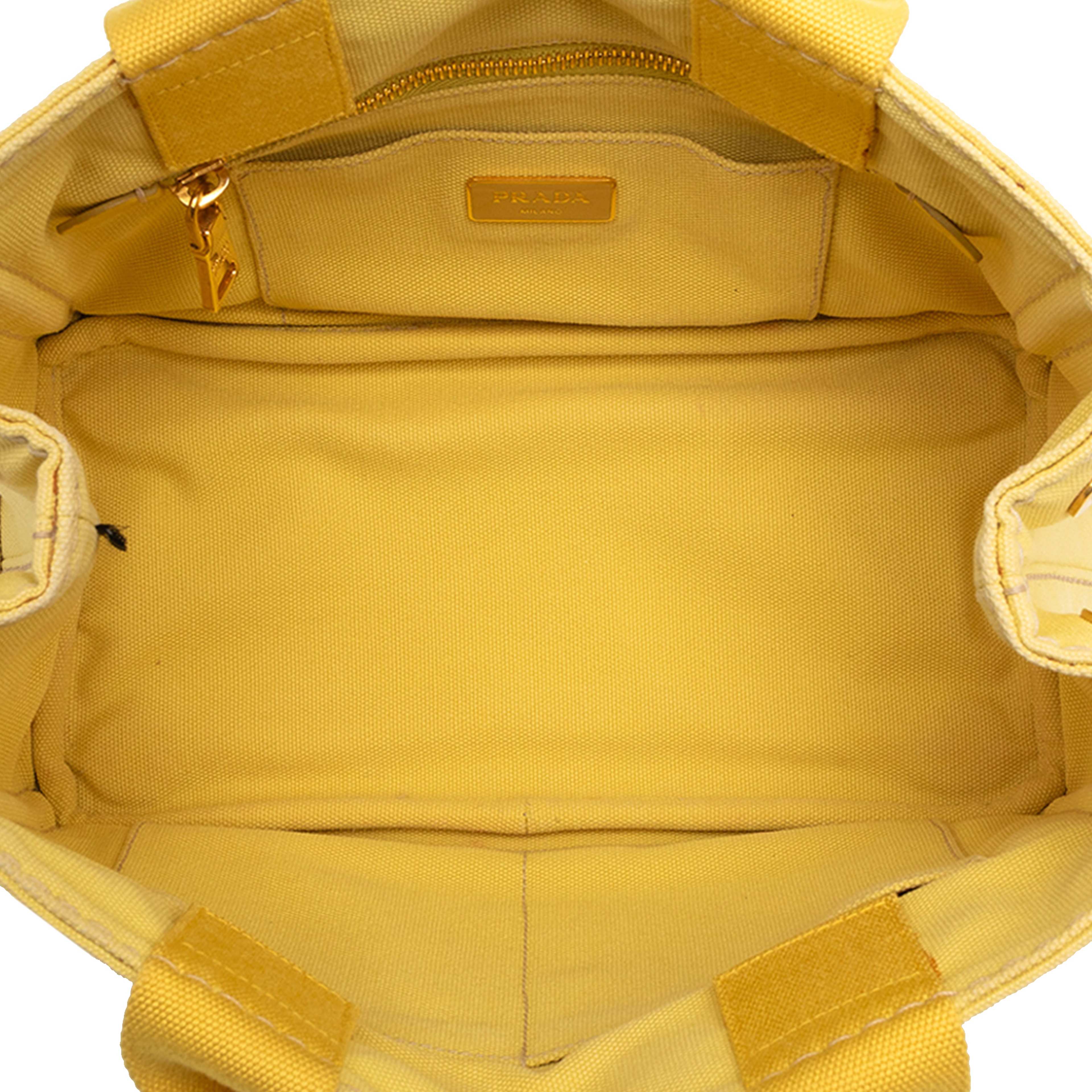 Prada Small Canvas Canapa Logo Satchel, från Luxclusif, i färgen yellow. Klicka för att öppna bilden i stort format