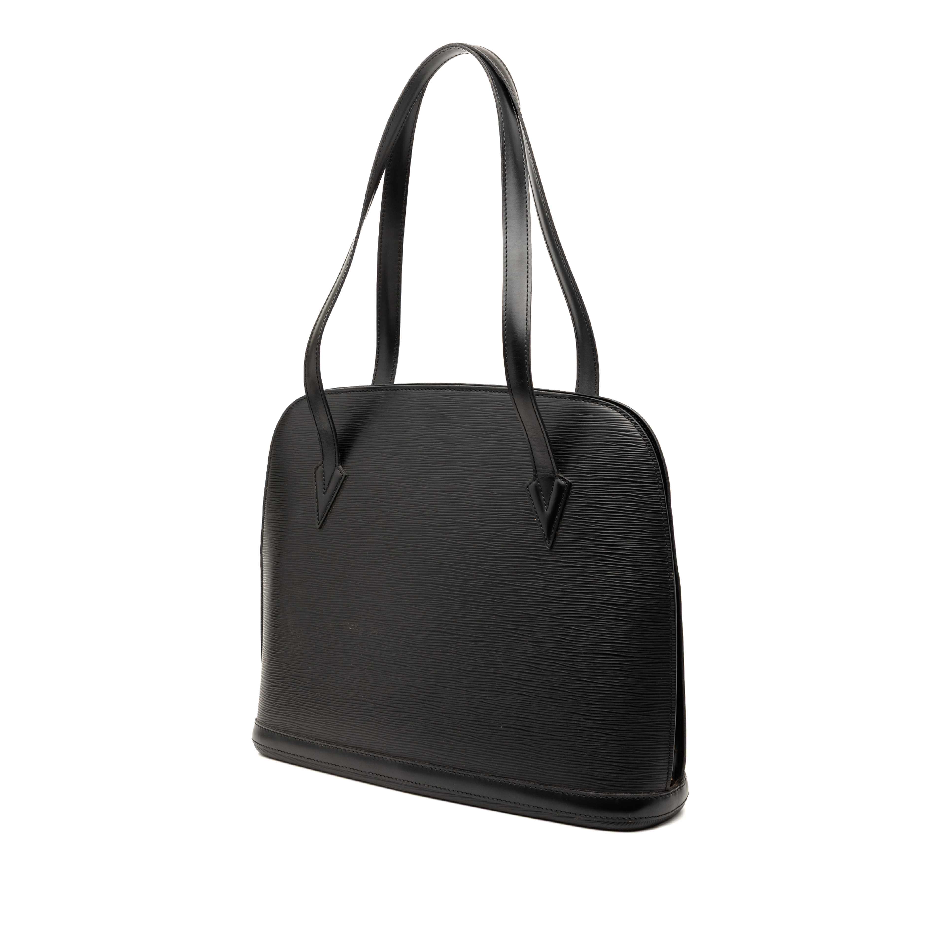 Louis Vuitton Epi Lussac, från Luxclusif, i färgen black. Klicka för att öppna bilden i stort format