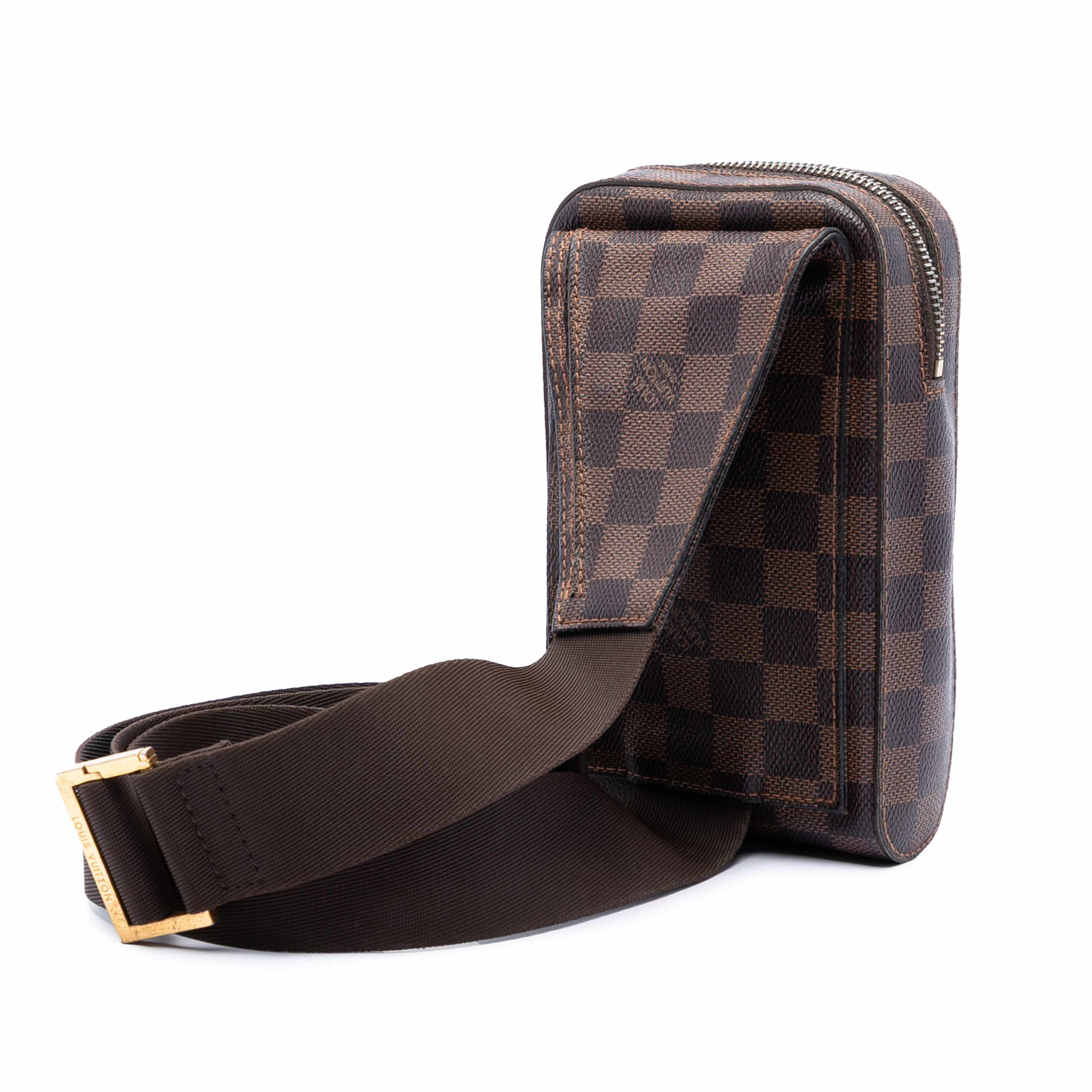 Louis Vuitton Damier Ebene Geronimos, från Luxclusif, i färgen brun. Klicka för att öppna bilden i stort format