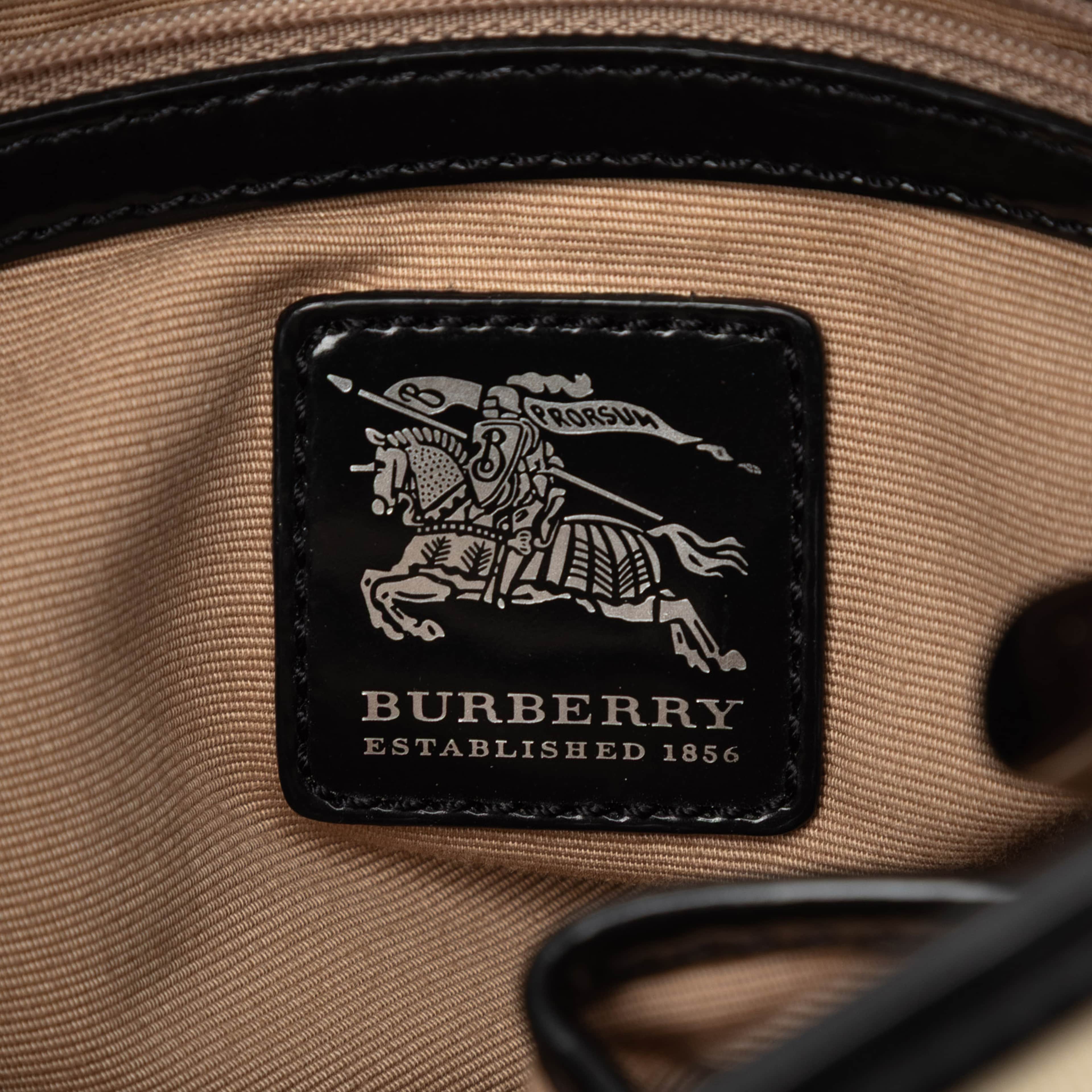 Burberry Supernova Check Coated Canvas Dryden Crossbody, från Luxclusif, i färgen beige. Klicka för att öppna bilden i stort format
