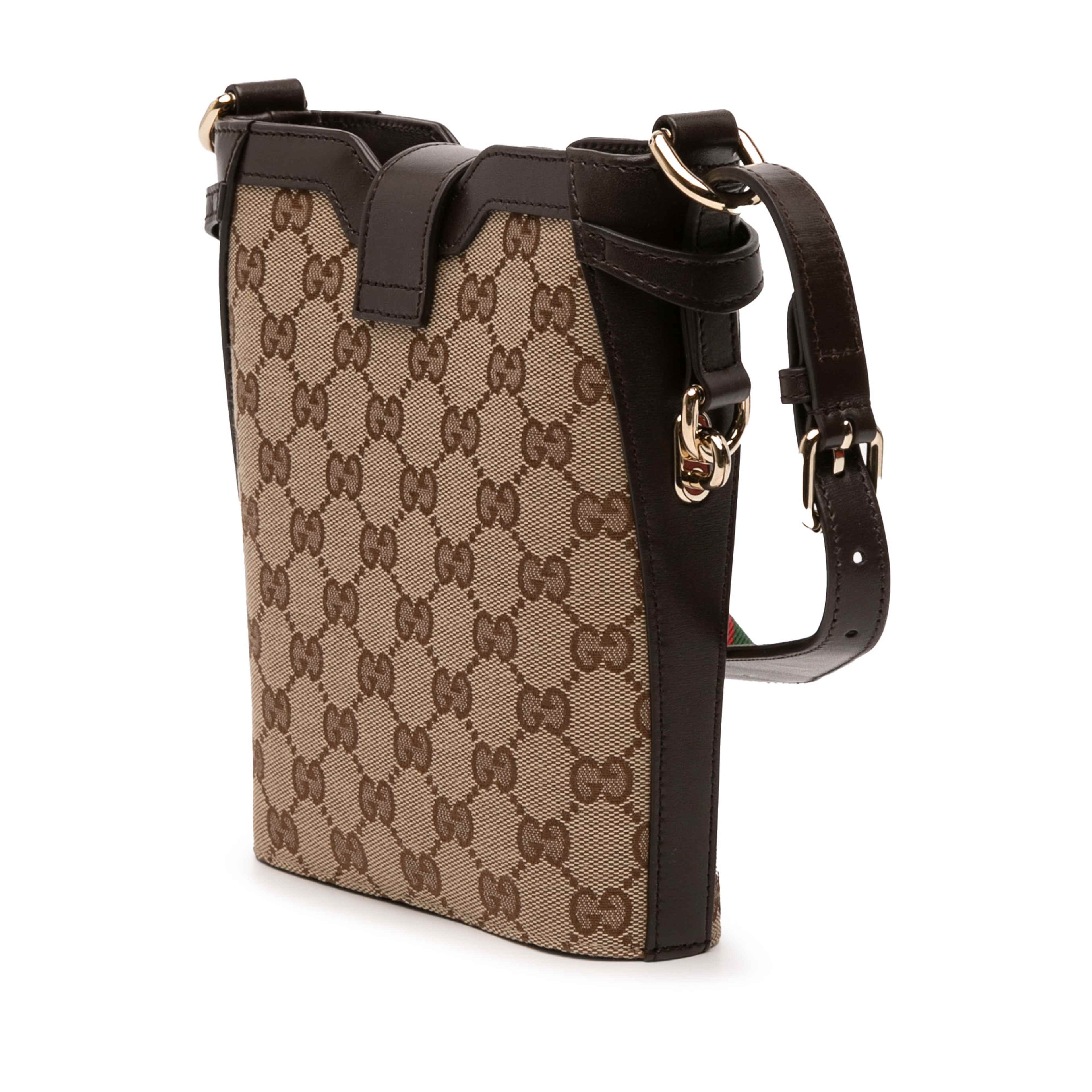 Gucci Mini Gg Canvas Web Bucket Bag, från Luxclusif, i färgen beige. Klicka för att öppna bilden i stort format