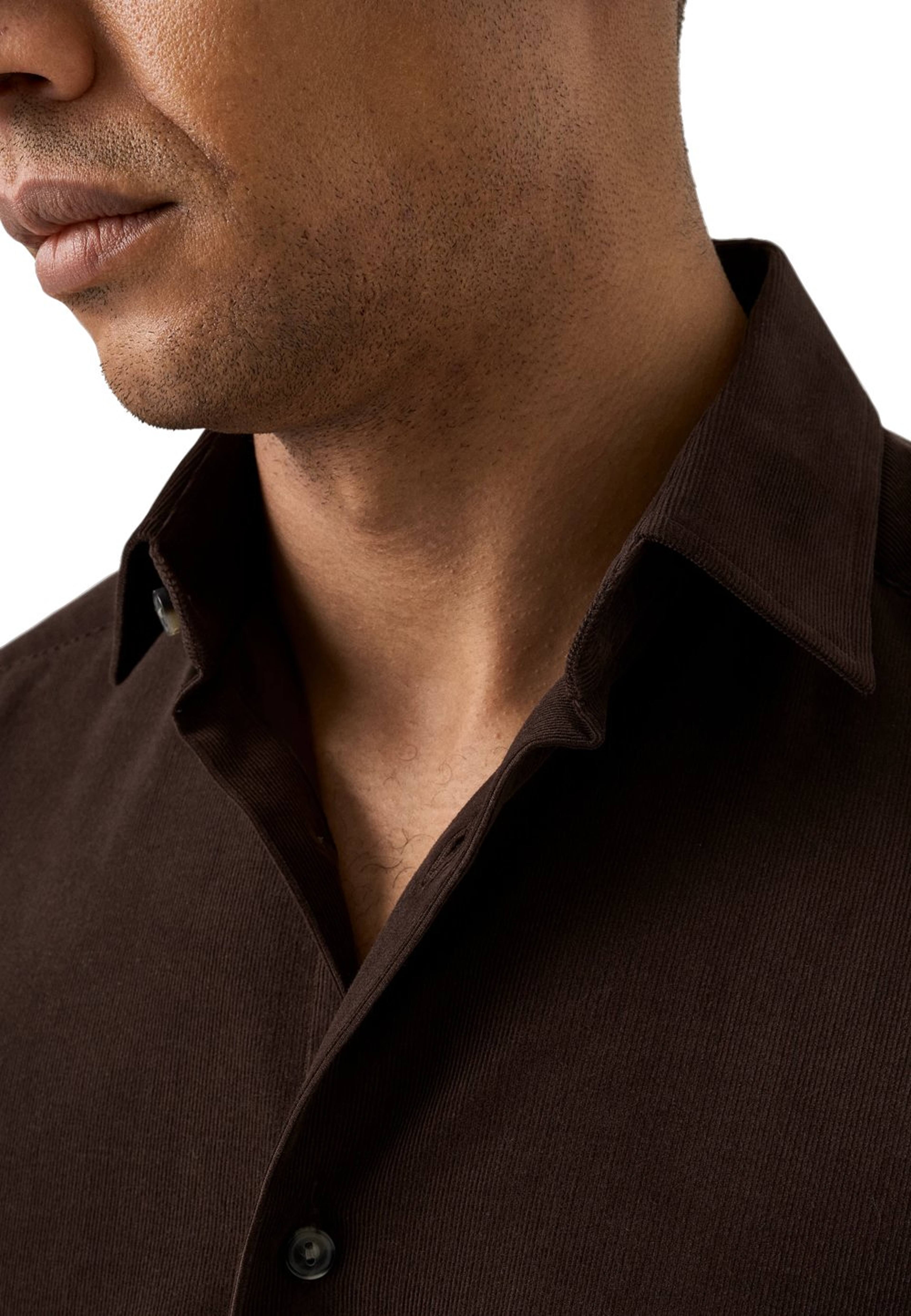 Manchesterskjorta Casual Fit, från Eton, i färgen dark brown. Klicka för att öppna bilden i stort format