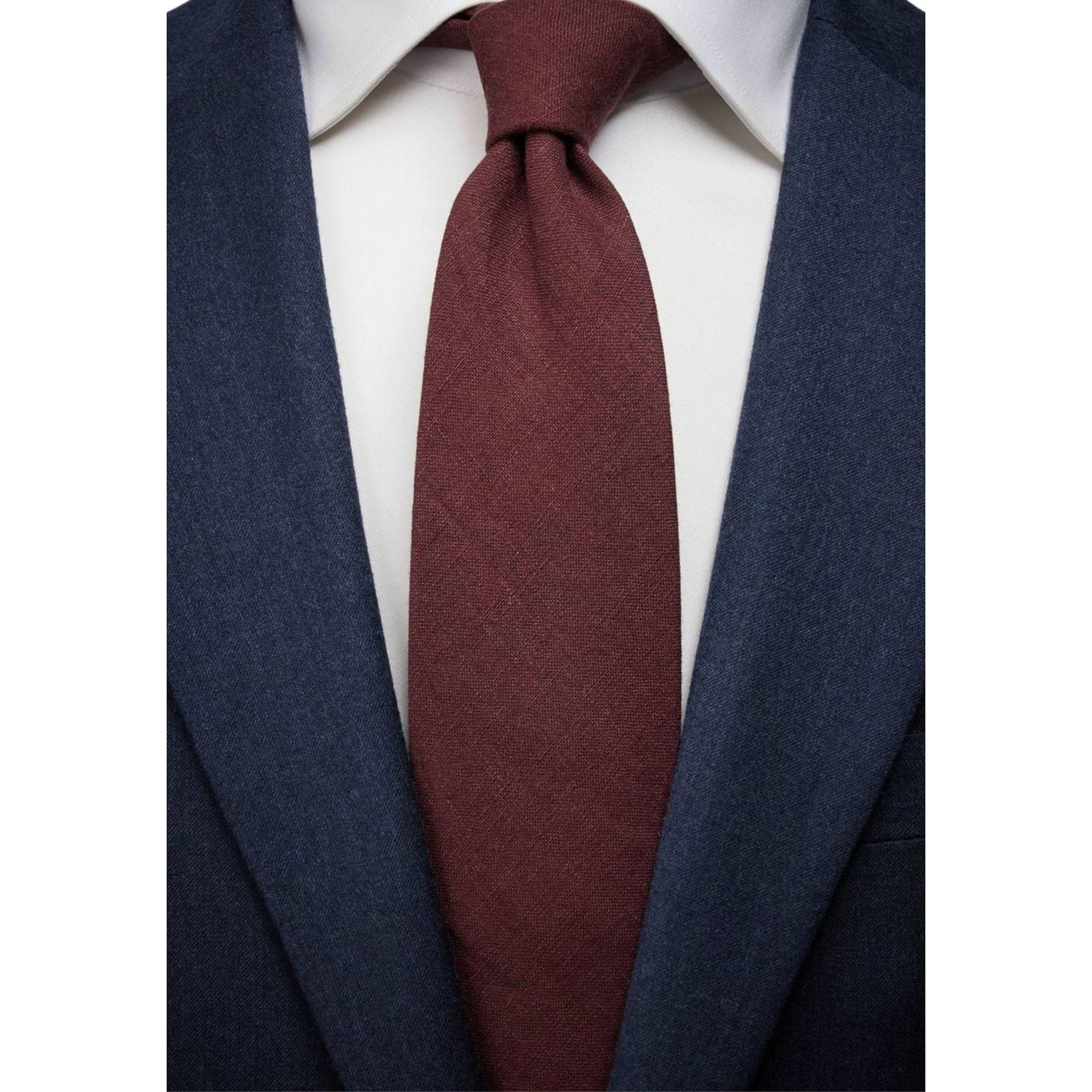 Tie Linen