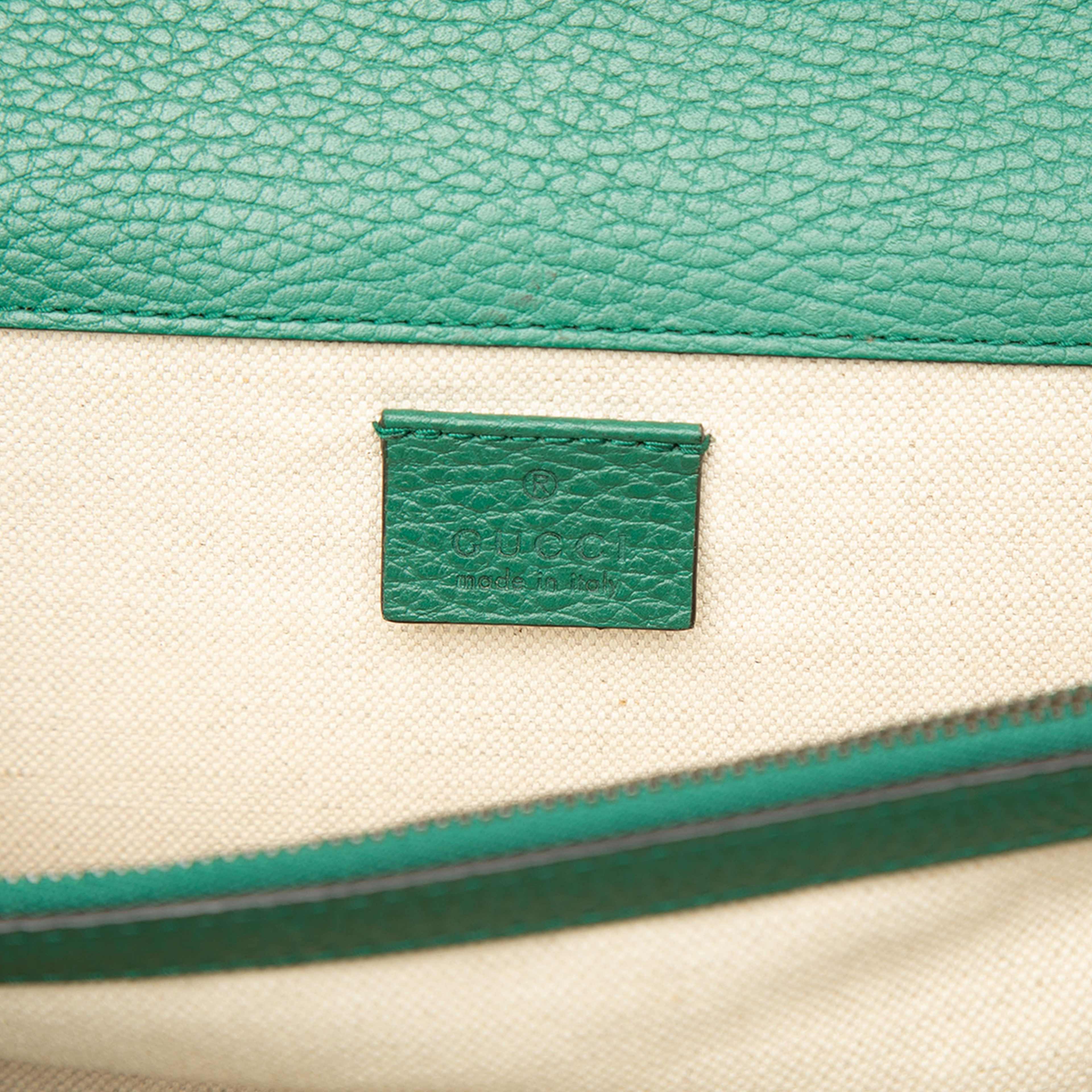 Gucci Medium Leather Dionysus Shoulder Bag, från Luxclusif, i färgen grön. Klicka för att öppna bilden i stort format