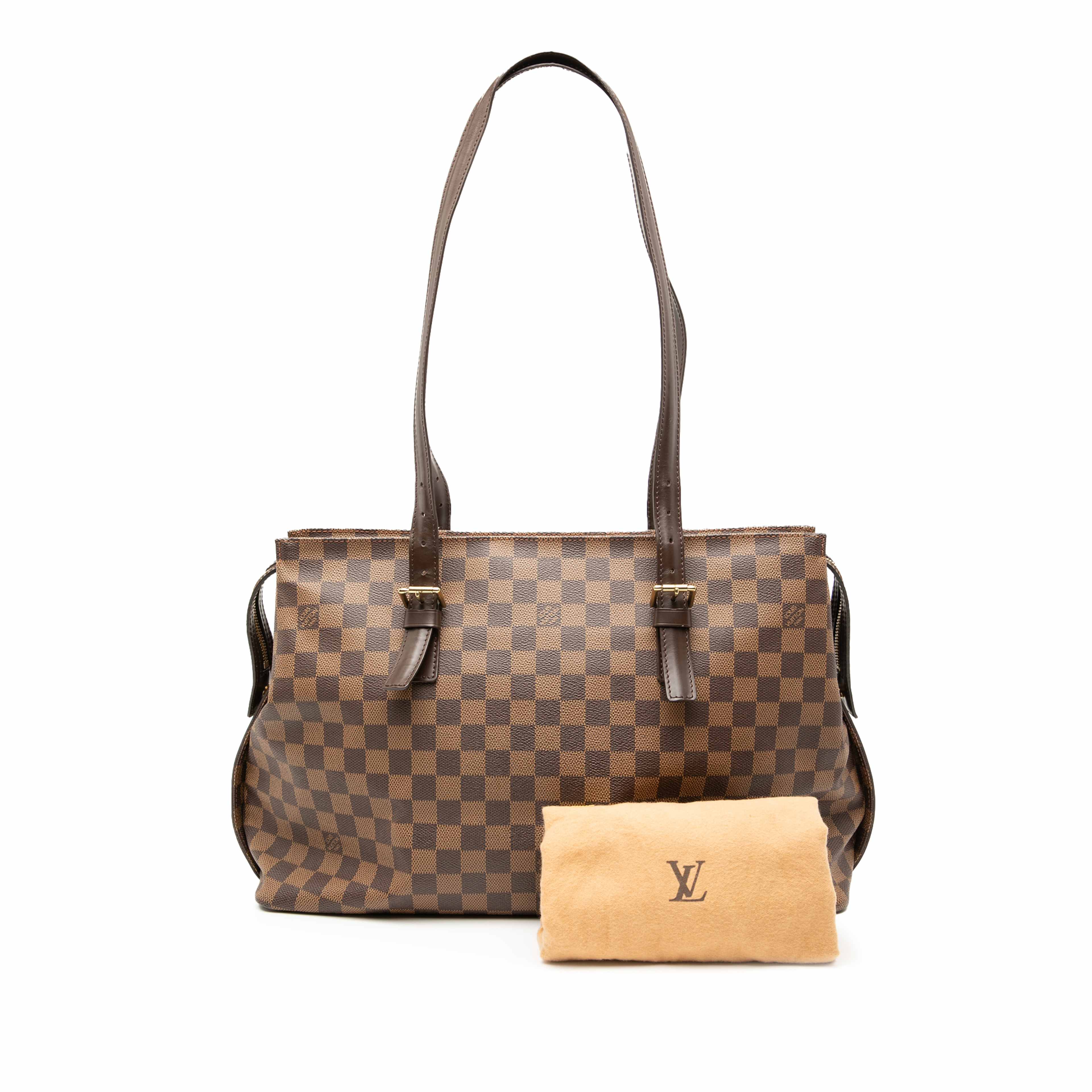 Louis Vuitton Damier Ebene Chelsea, från Luxclusif, i färgen brun. Klicka för att öppna bilden i stort format