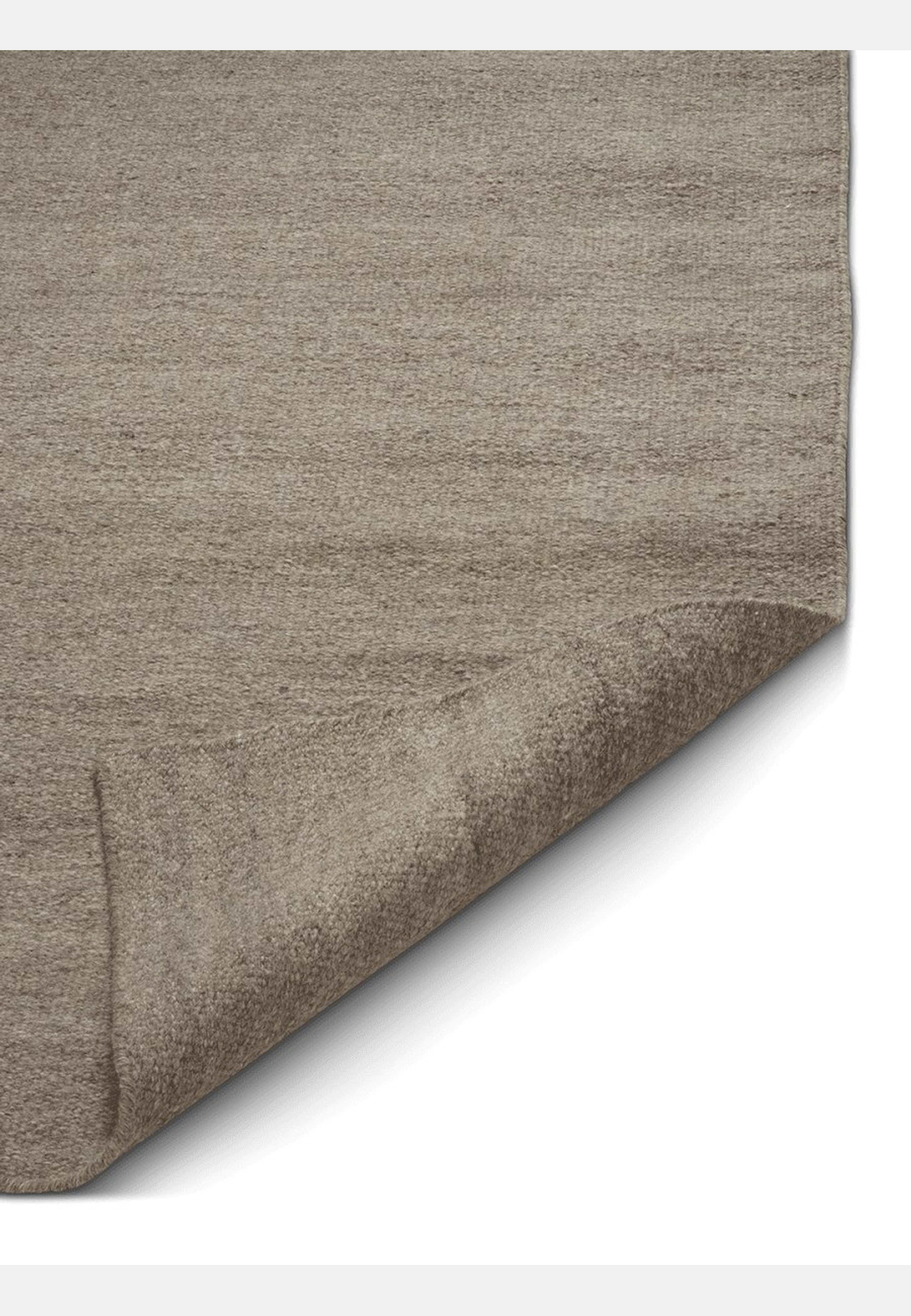 Matta Plain, från Classic Collection, i färgen naturbeige. Klicka för att öppna bilden i stort format