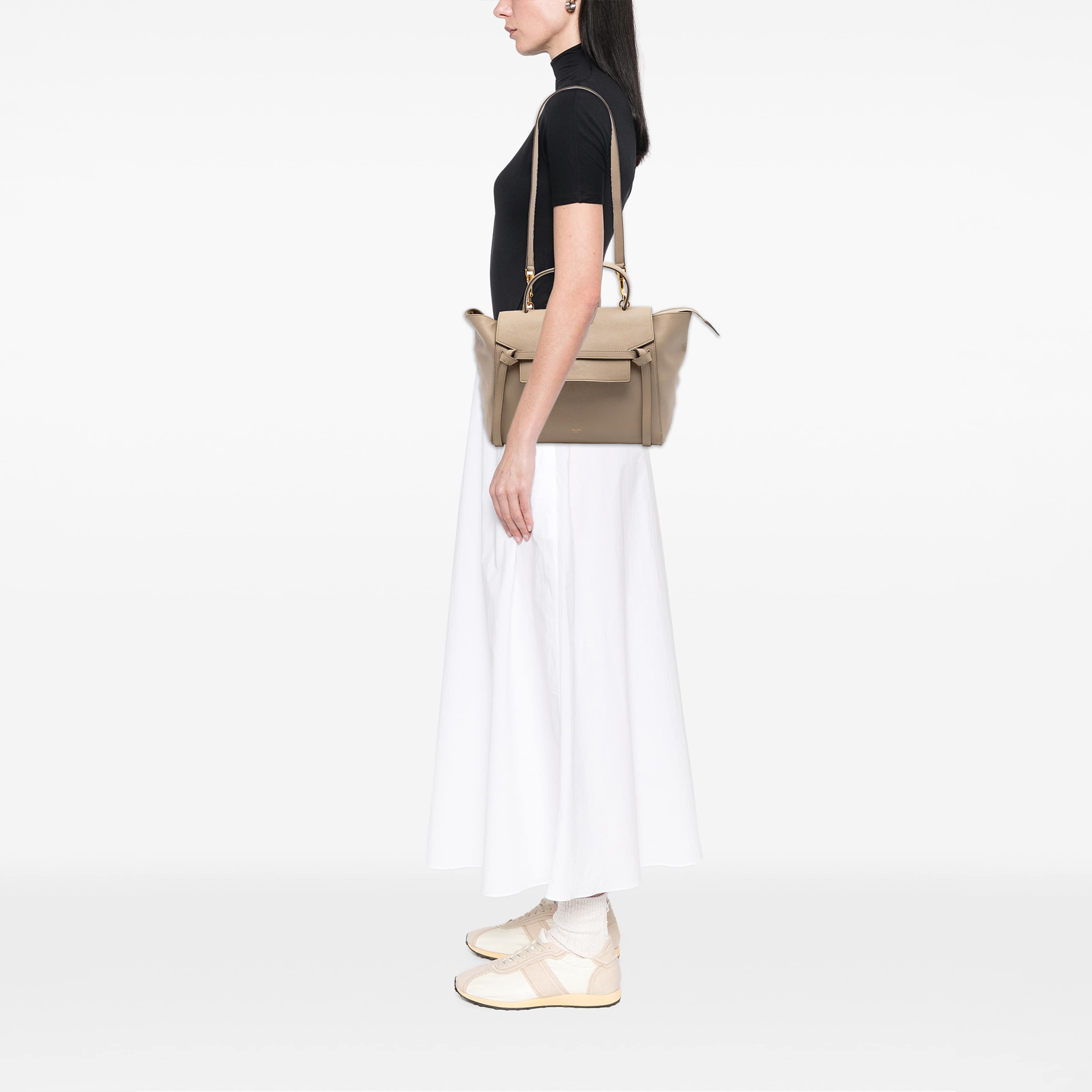 Celine Mini Grained Calfskin Belt Bag, från Luxclusif, i färgen beige. Klicka för att öppna bilden i stort format