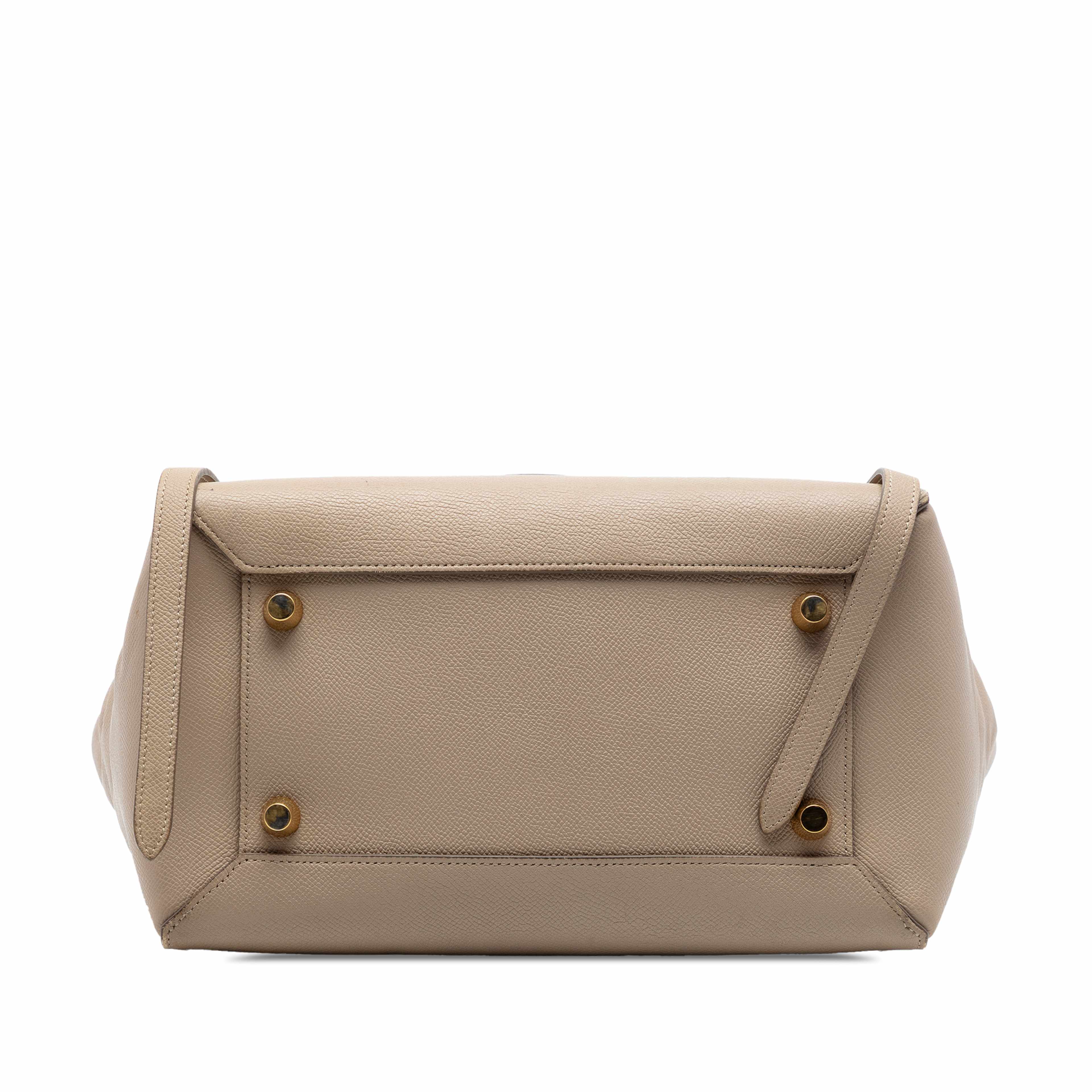 Celine Mini Grained Calfskin Belt Bag, från Luxclusif, i färgen beige. Klicka för att öppna bilden i stort format