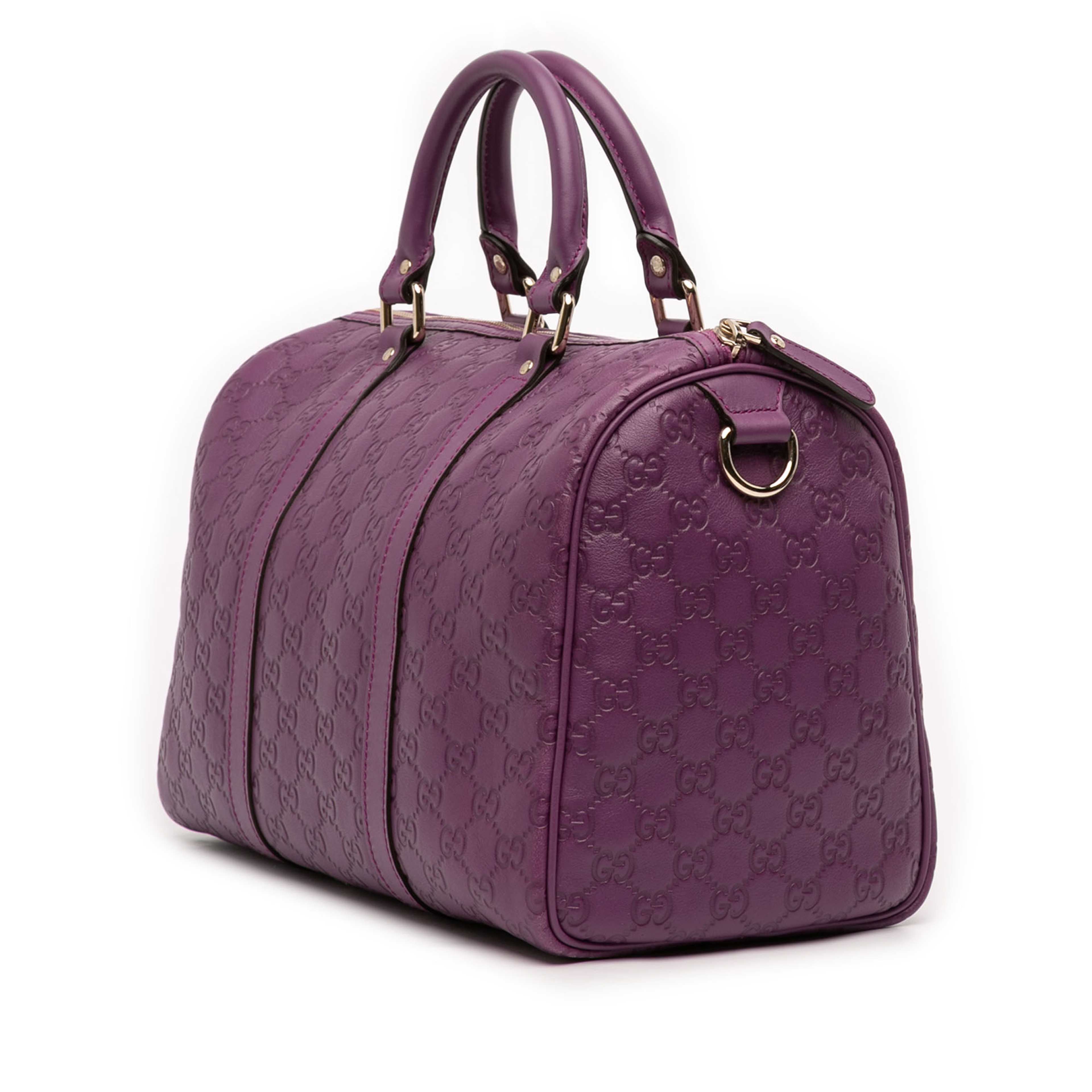 Gucci Medium Guccissima Joy Boston Bag, från Luxclusif, i färgen purple. Klicka för att öppna bilden i stort format