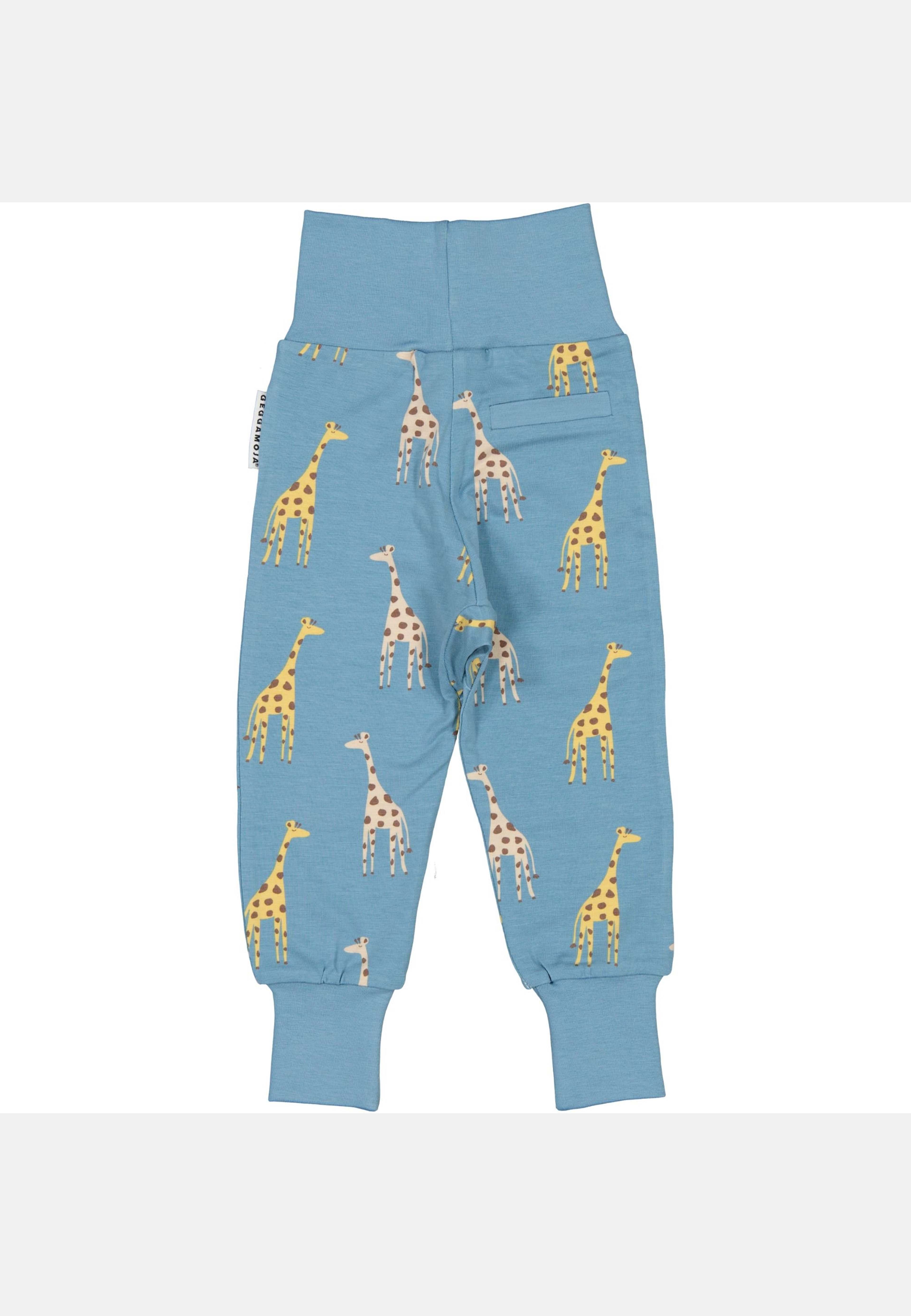 Babybyxor Bambu, från Geggamoja, i färgen blue giraffe. Klicka för att öppna bilden i stort format