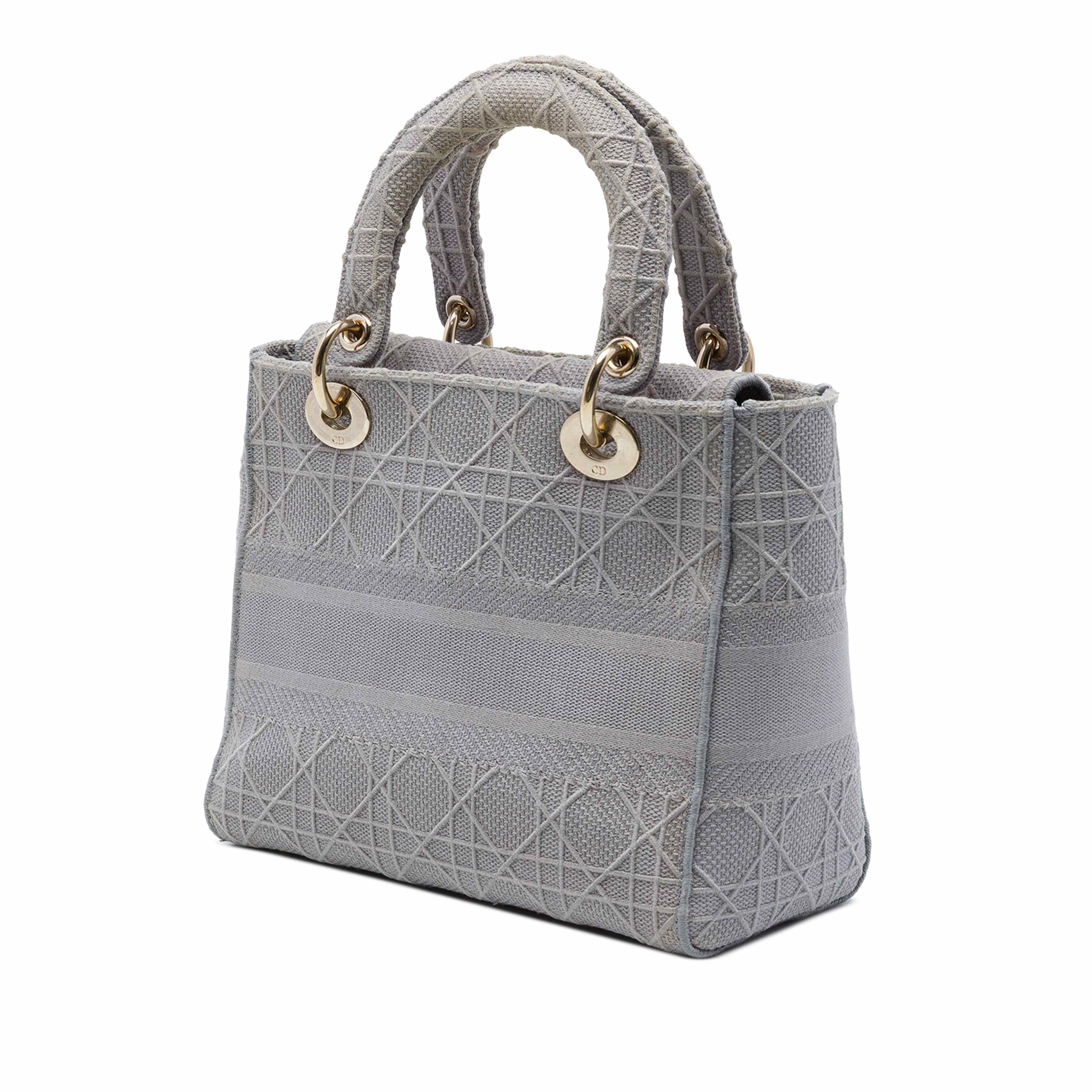 Dior Medium Embroidered Canvas Cannage Lady D Lite, från Luxclusif, i färgen grå. Klicka för att öppna bilden i stort format