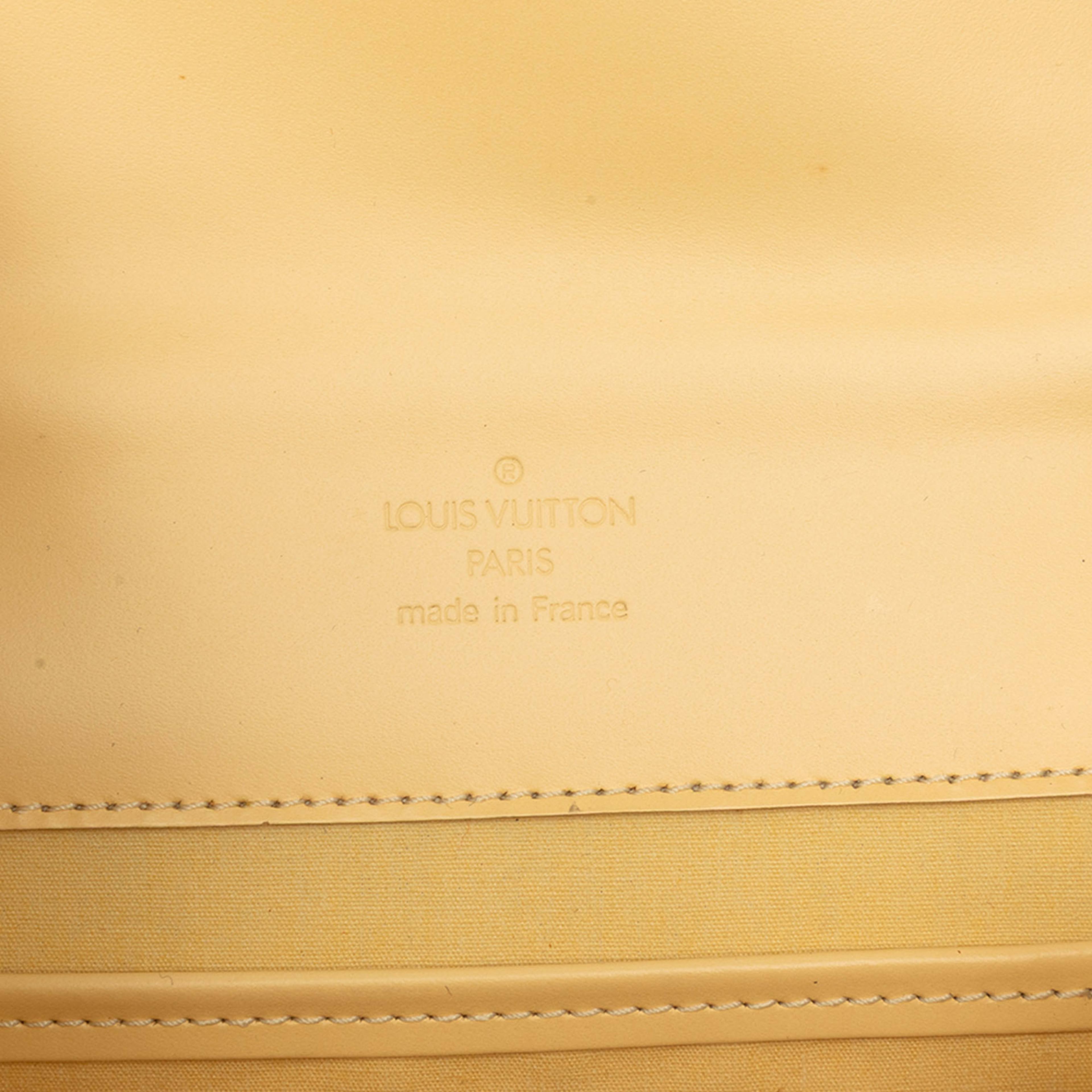 Louis Vuitton Epi Biarritz, från Luxclusif, i färgen gul. Klicka för att öppna bilden i stort format