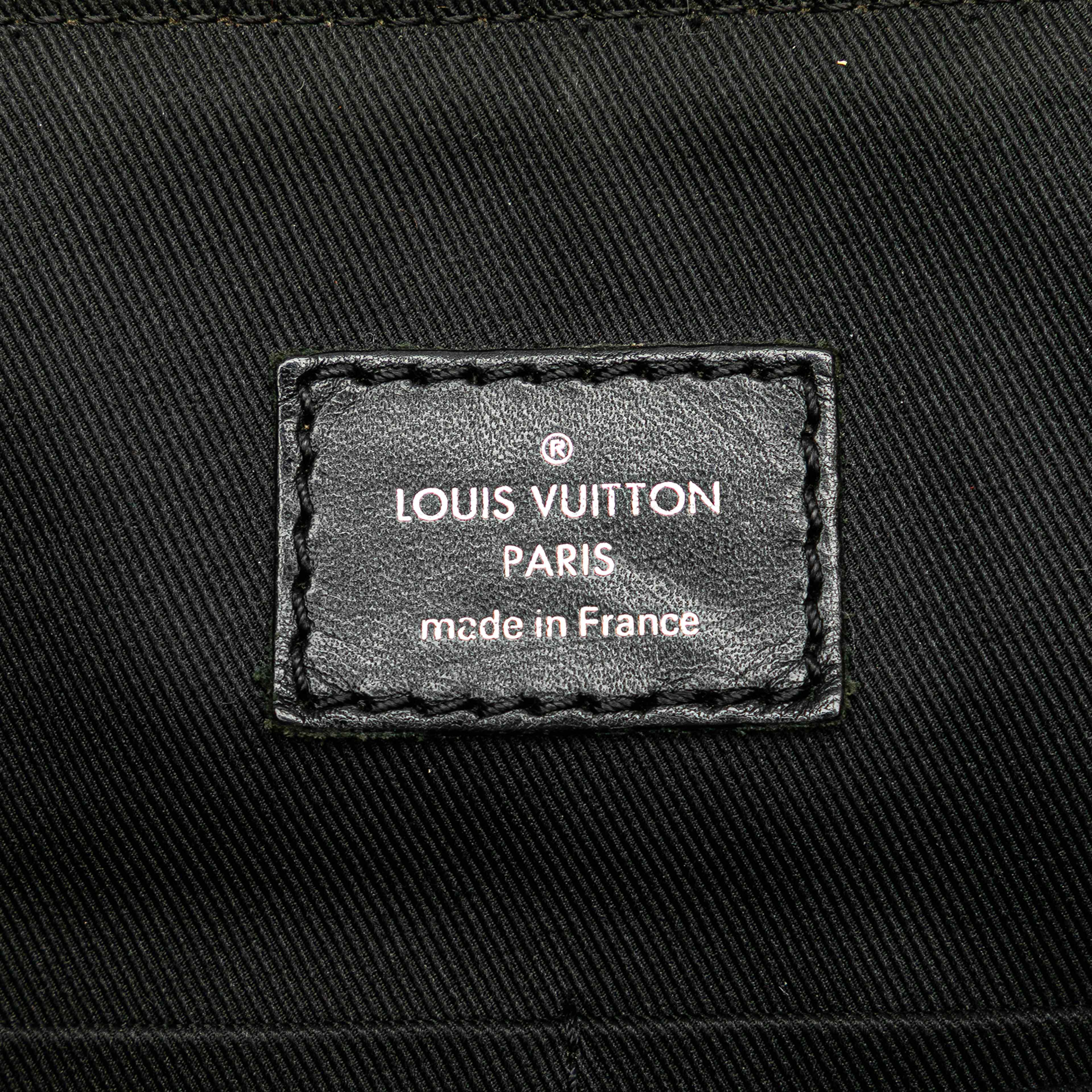 Louis Vuitton Monogram Macassar Christopher Messenger, från Luxclusif, i färgen brown. Klicka för att öppna bilden i stort format