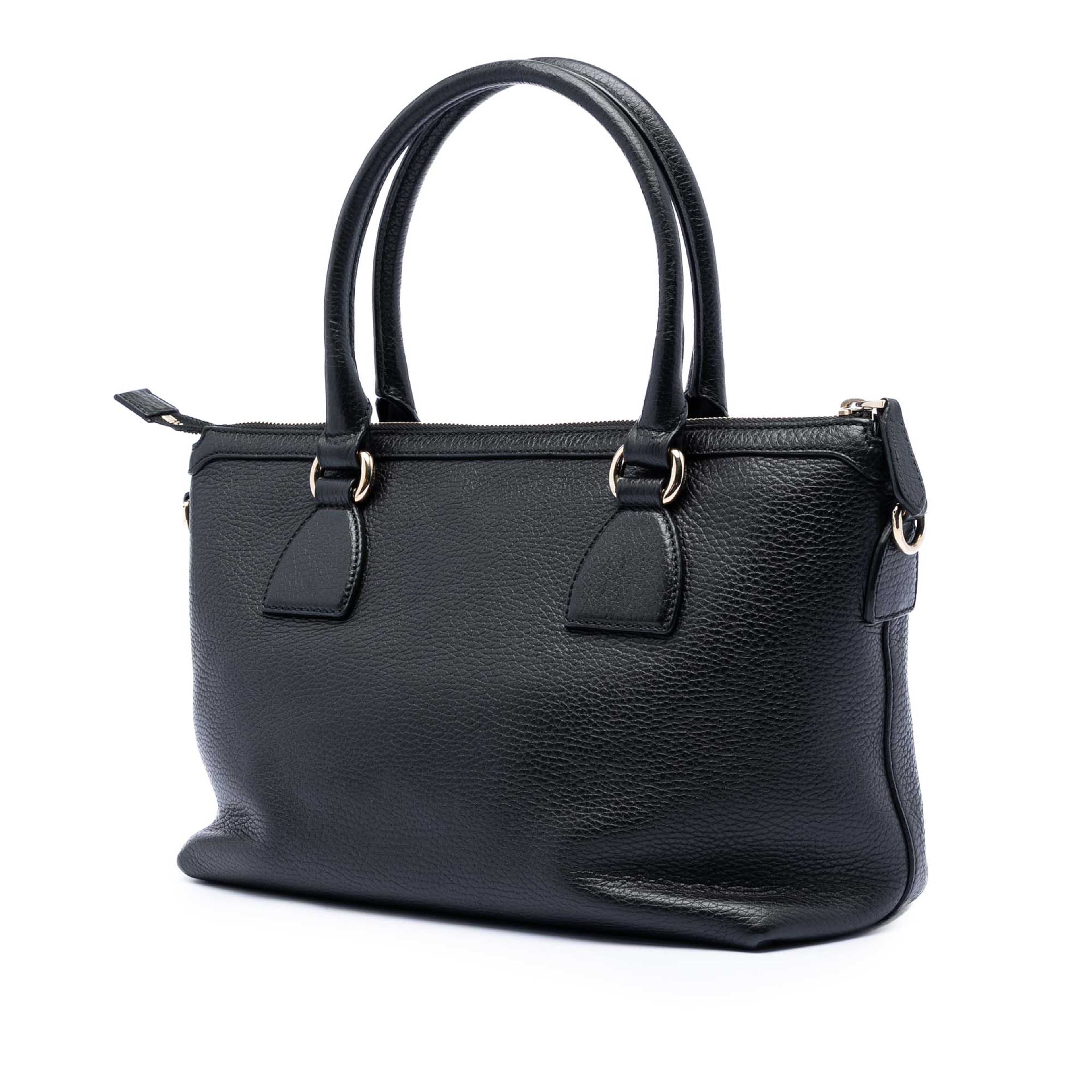 Gucci Dollar Calfskin Gg Charm Satchel, från Luxclusif, i färgen black. Klicka för att öppna bilden i stort format