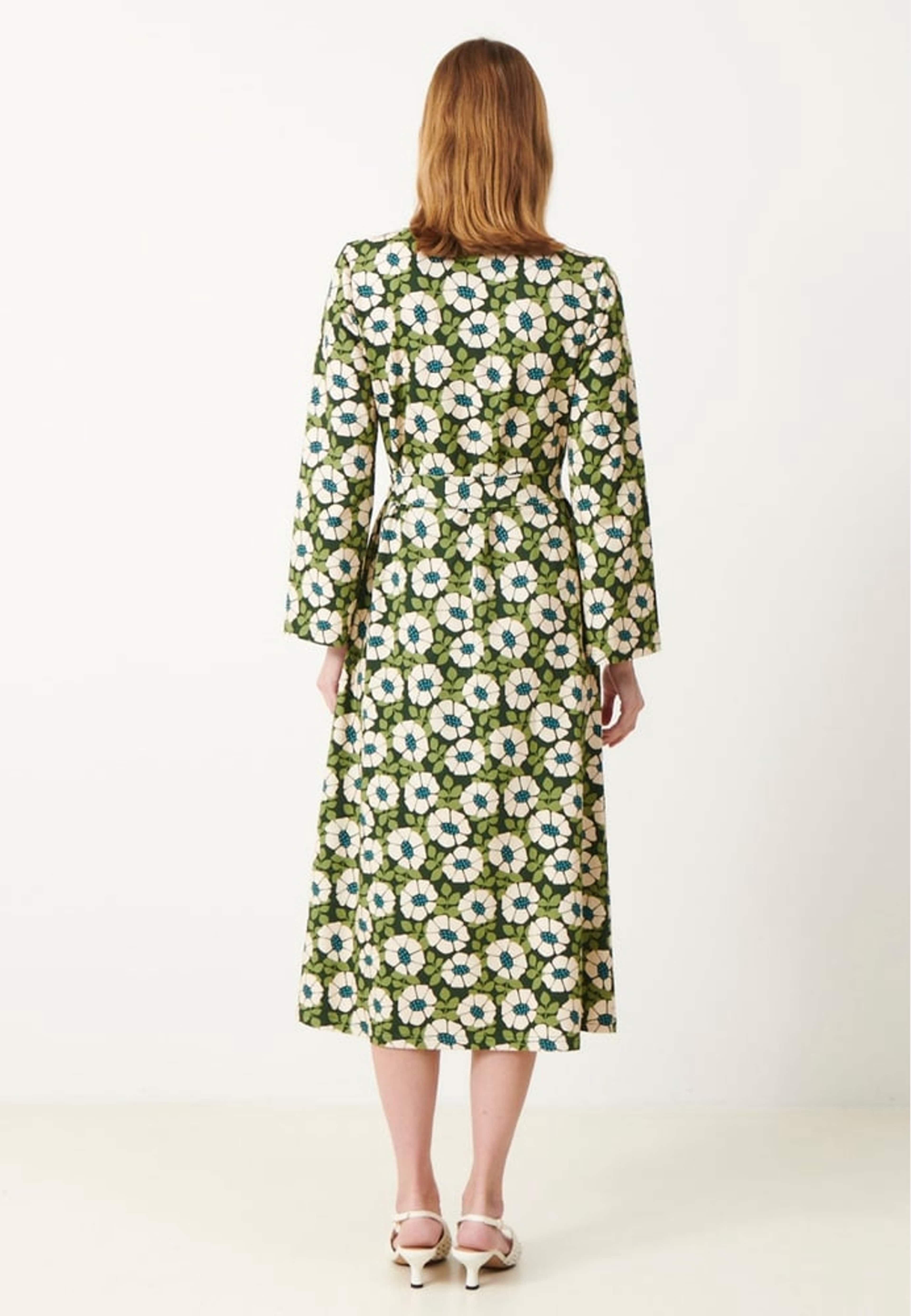Lenita Dress, från Jumperfabriken, i färgen green. Klicka för att öppna bilden i stort format