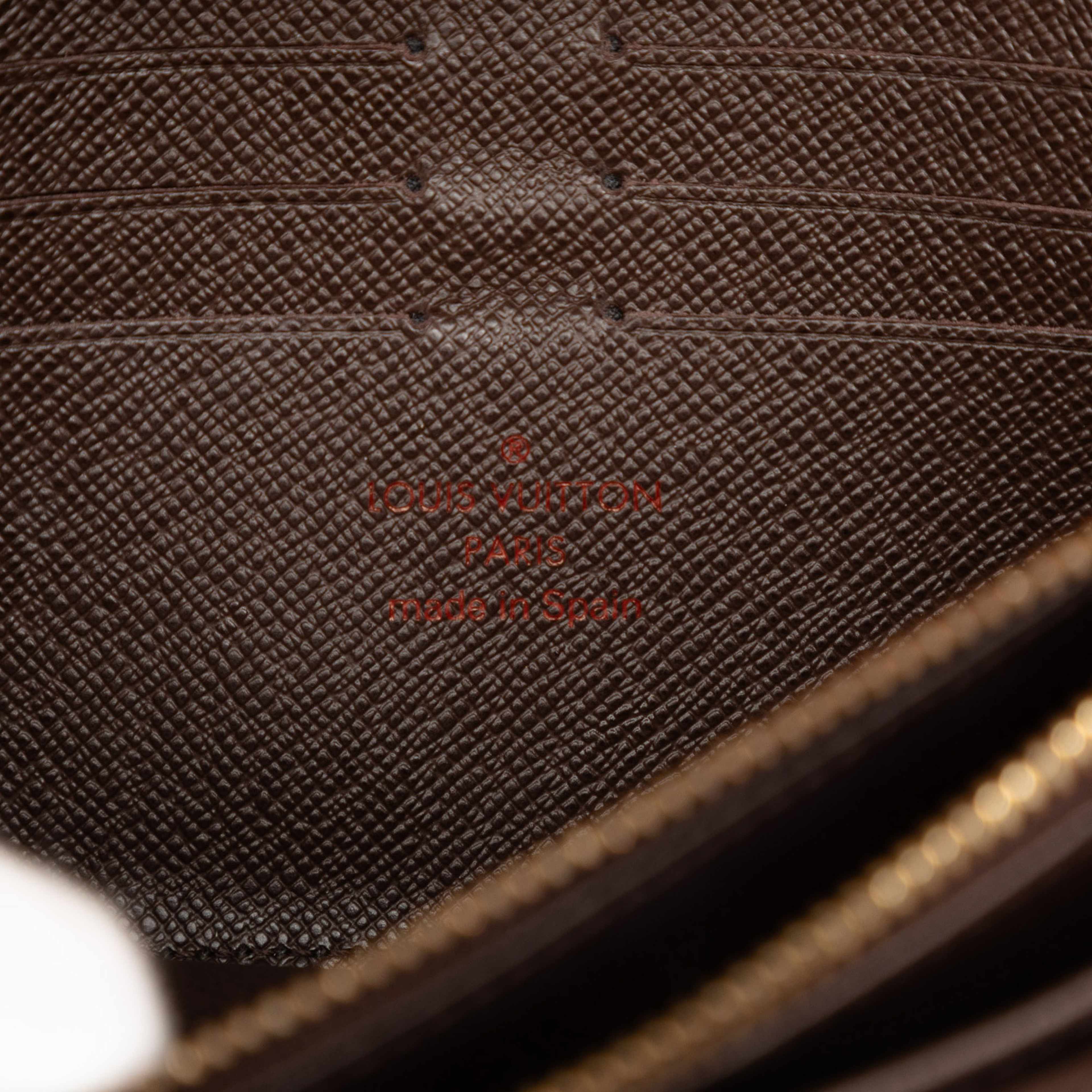 Louis Vuitton Damier Ebene Sistina Portefeuille Wallet, från Luxclusif, i färgen brown. Klicka för att öppna bilden i stort format