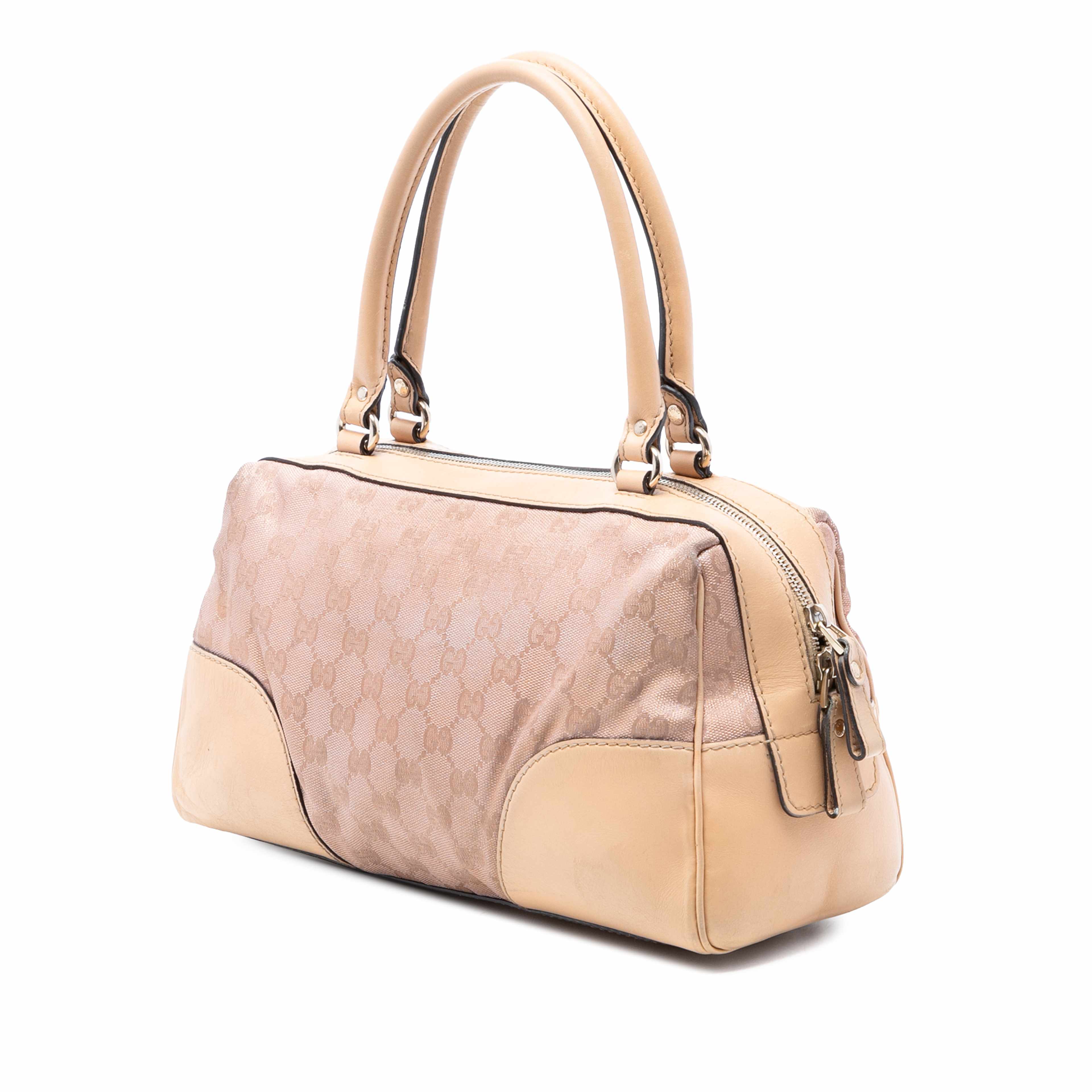Gucci Gg Canvas Lovely Handbag, från Luxclusif, i färgen pink. Klicka för att öppna bilden i stort format