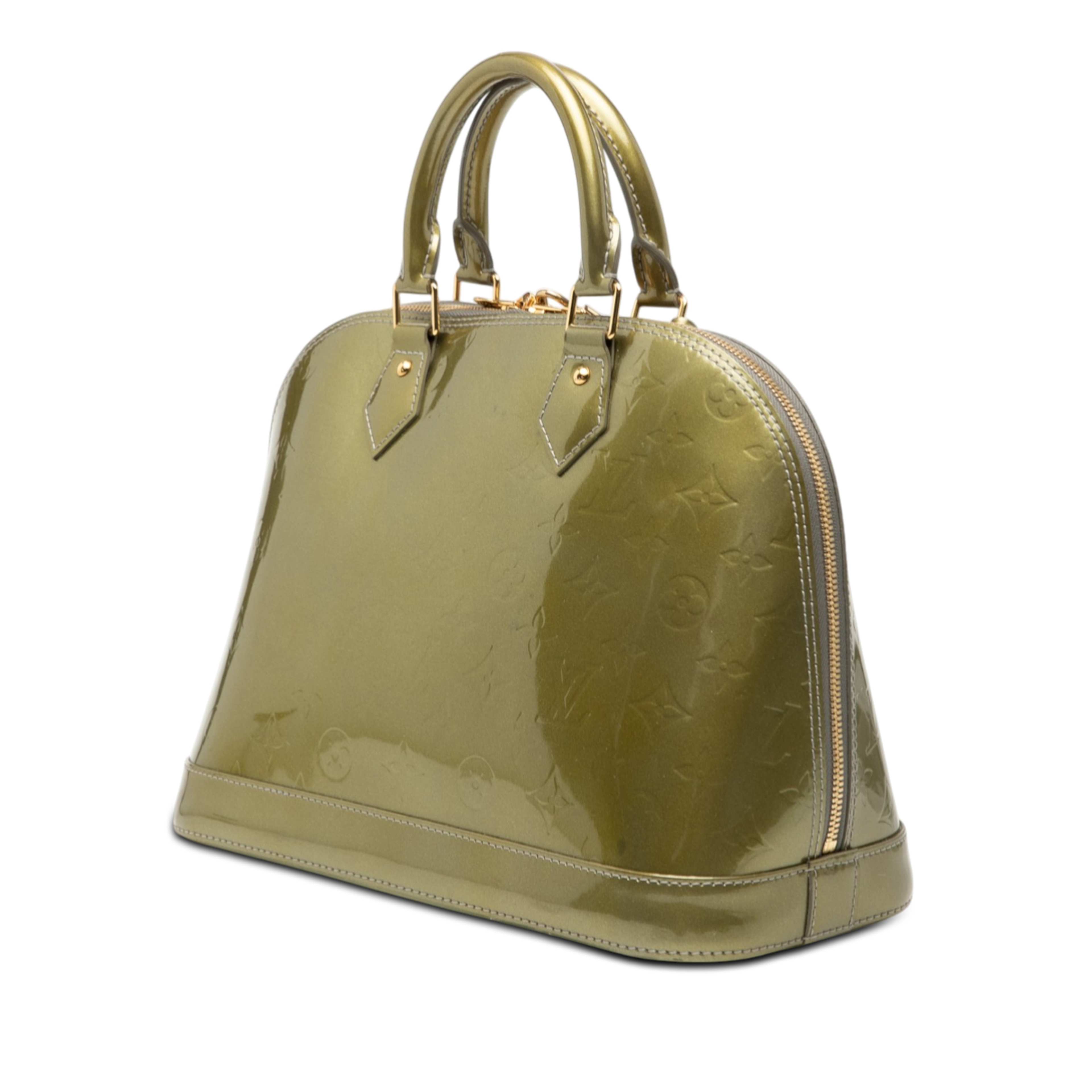 Louis Vuitton Monogram Vernis Alma Pm, från Luxclusif, i färgen olive green. Klicka för att öppna bilden i stort format